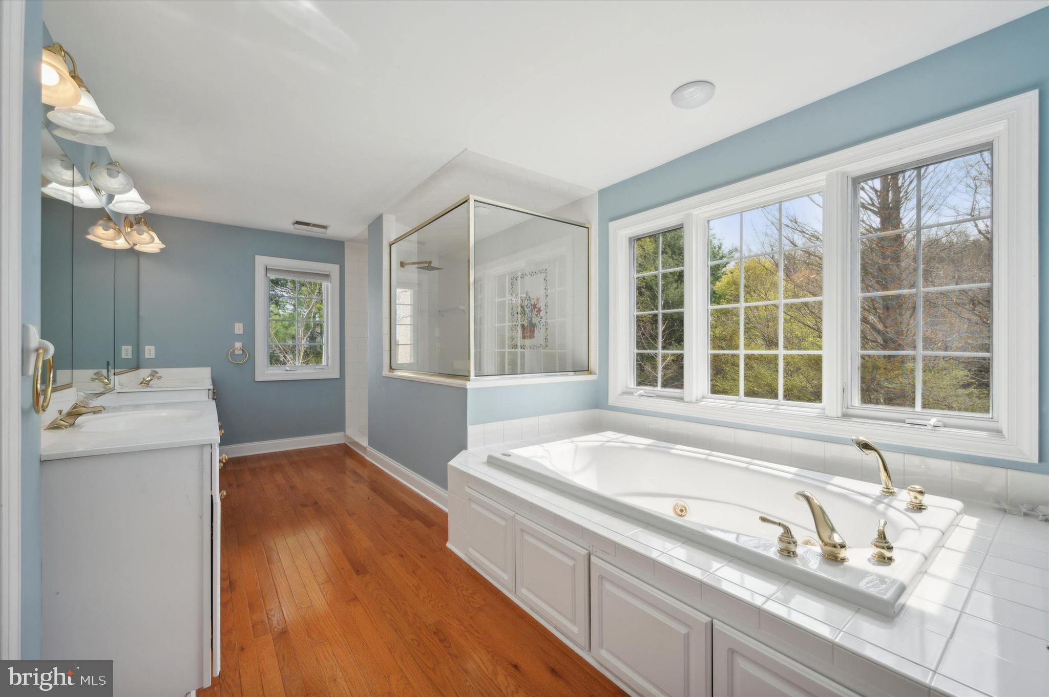 FIVORMOR - Residential