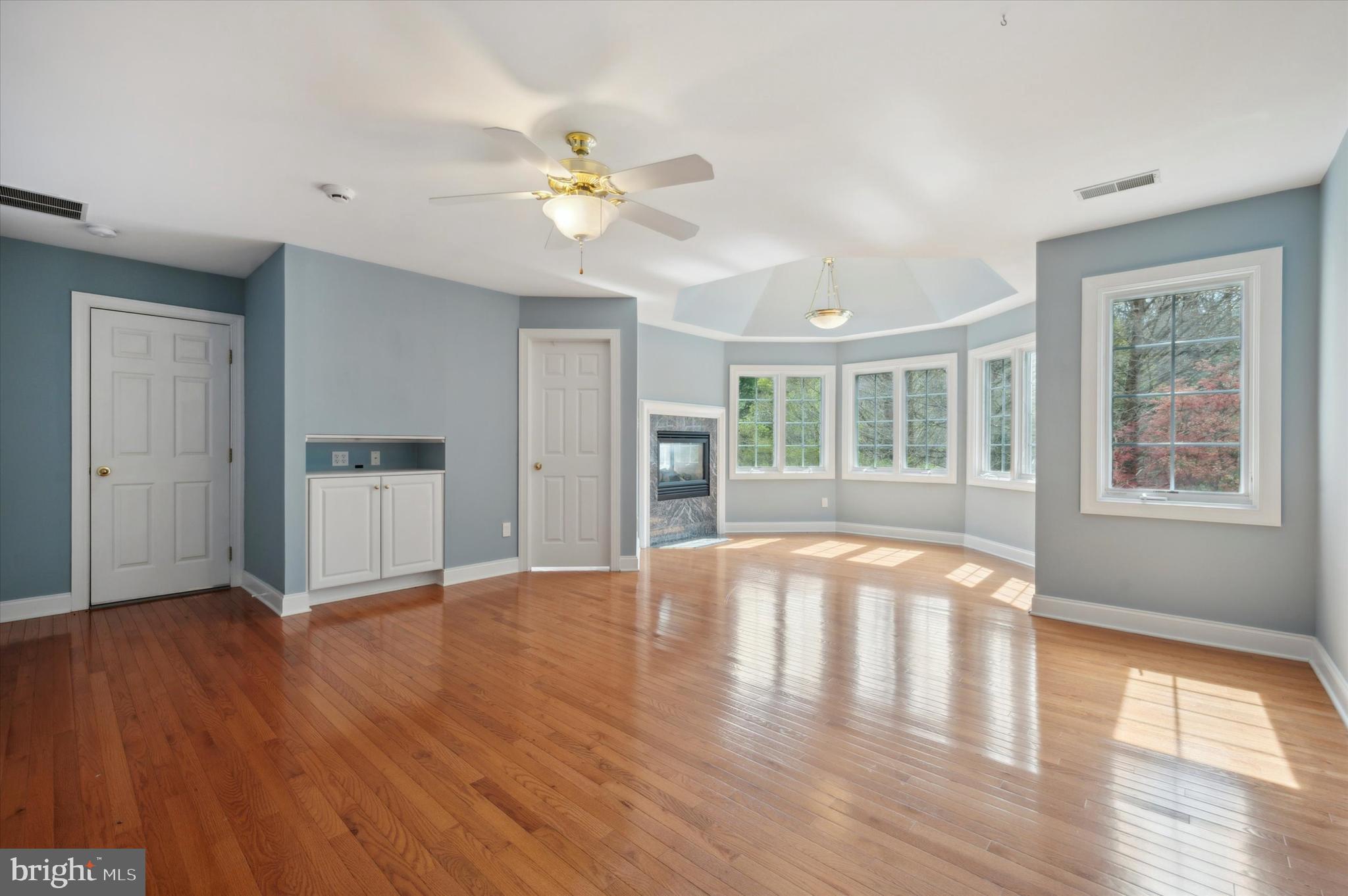 FIVORMOR - Residential