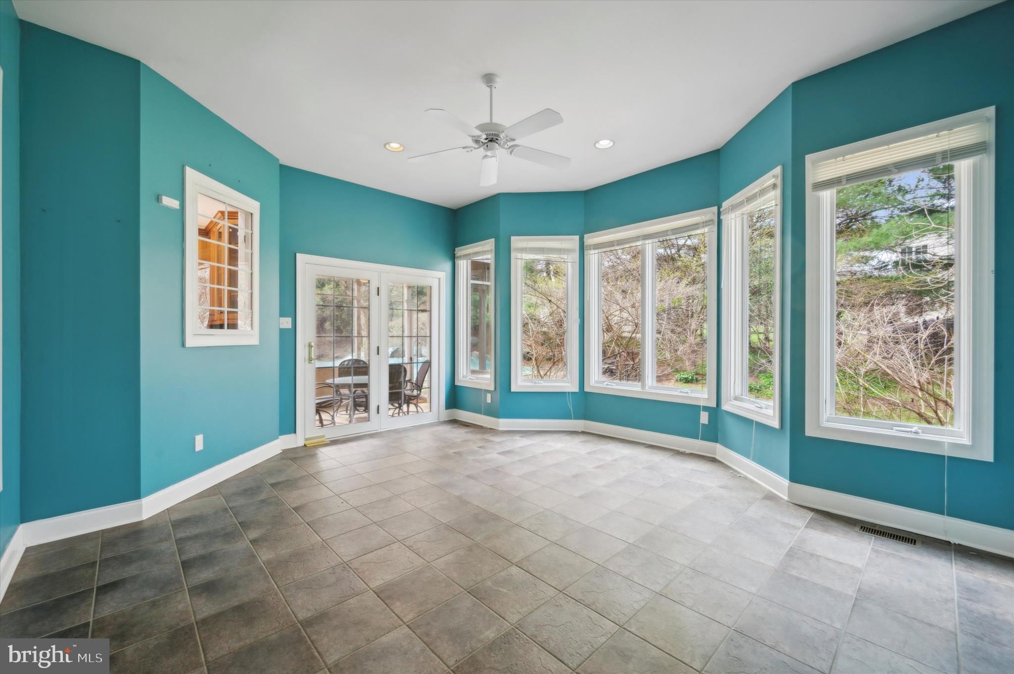 FIVORMOR - Residential