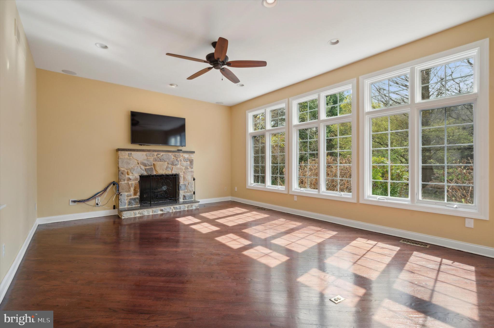 FIVORMOR - Residential