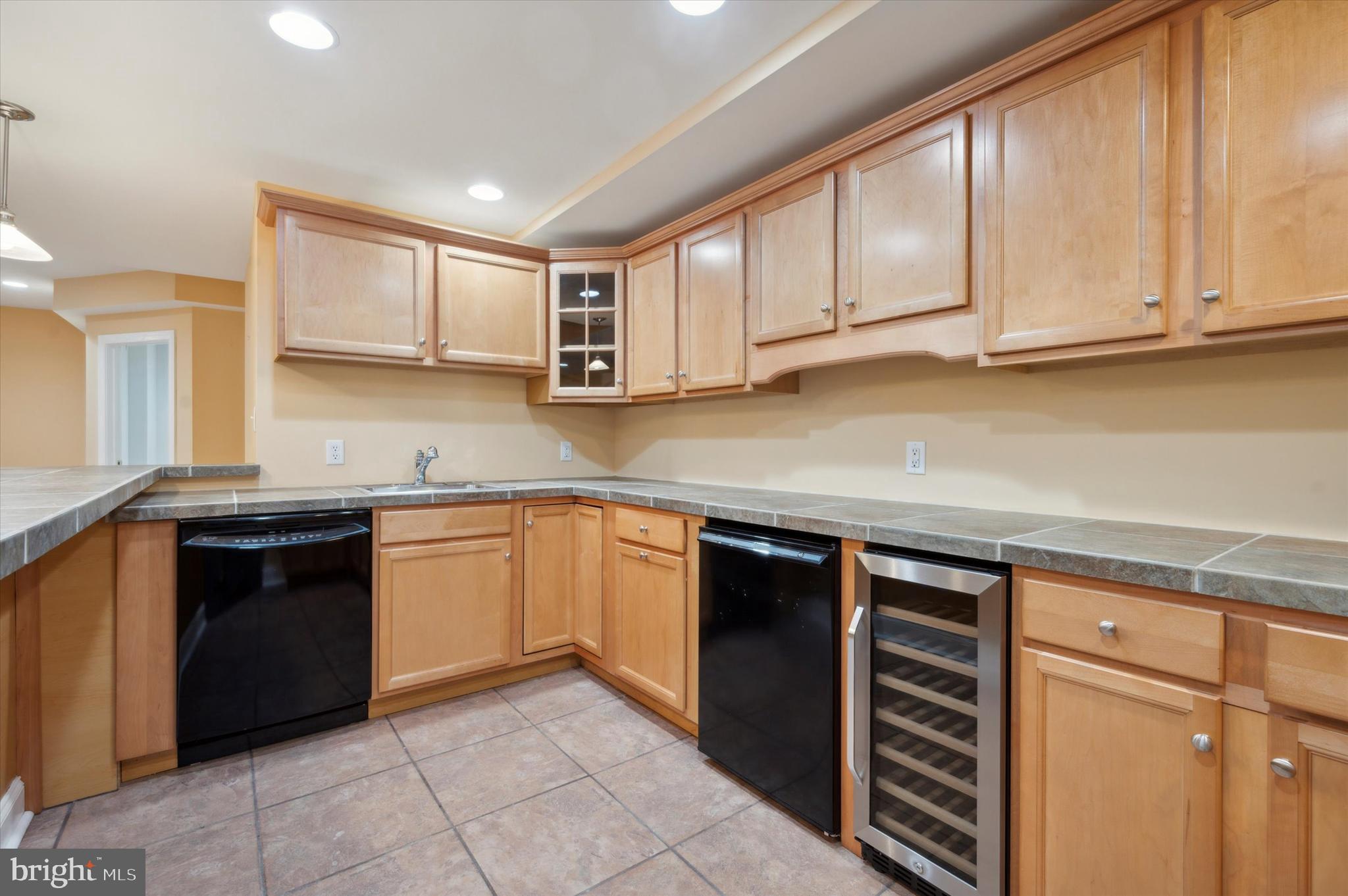 FIVORMOR - Residential