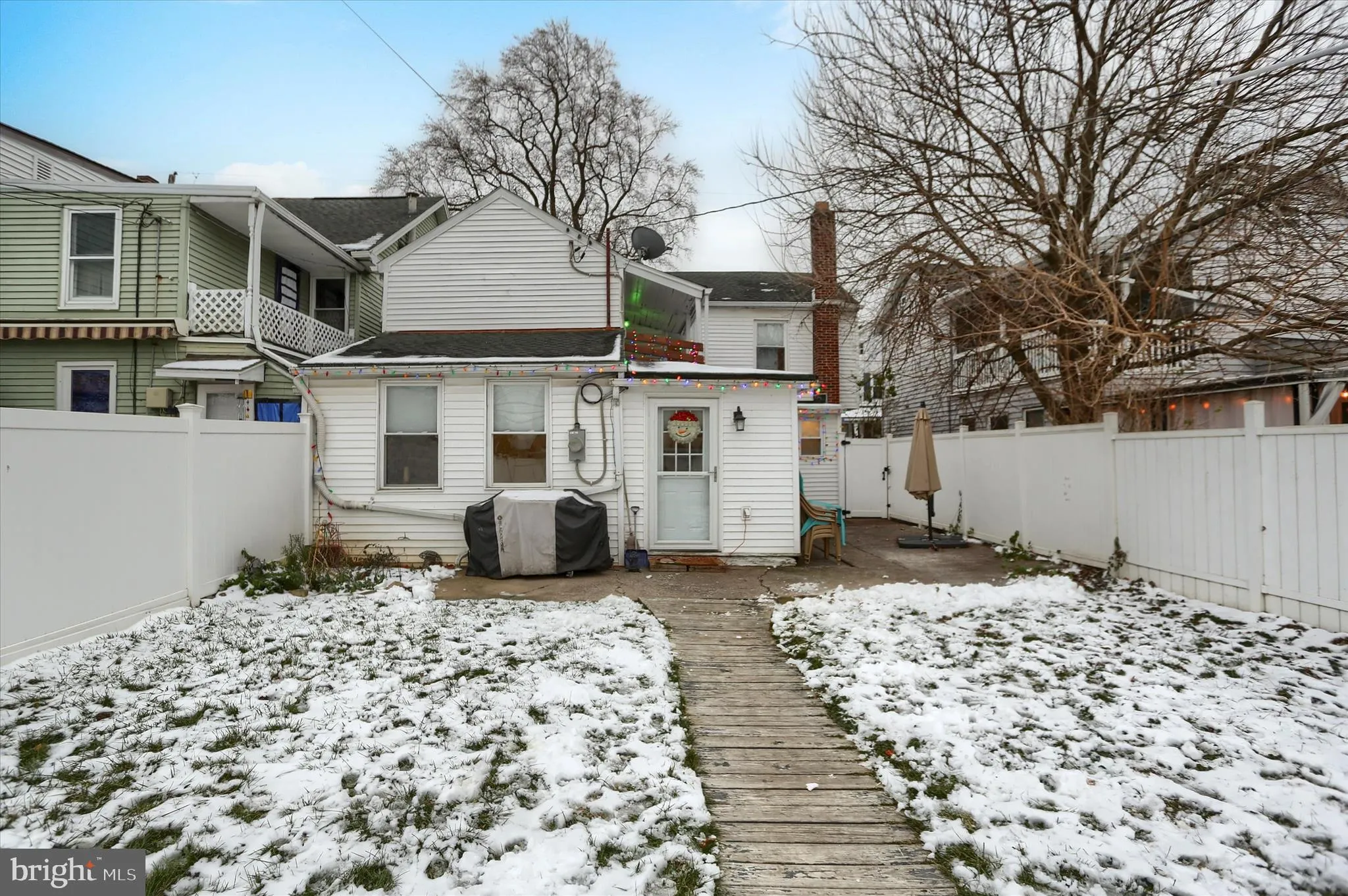 Mechanicsburg, Pennsylvania 17055, United States, 4 Bedrooms Bedrooms, ,2 BathroomsBathrooms,Residential,Pending,250837