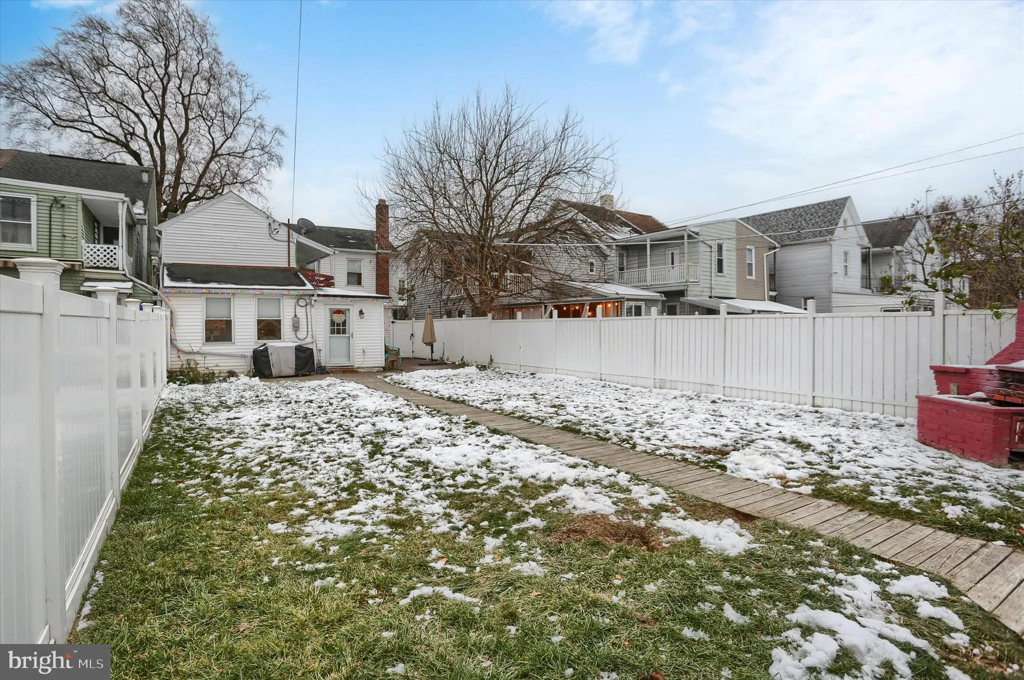 Mechanicsburg, Pennsylvania 17055, United States, 4 Bedrooms Bedrooms, ,2 BathroomsBathrooms,Residential,Pending,250837