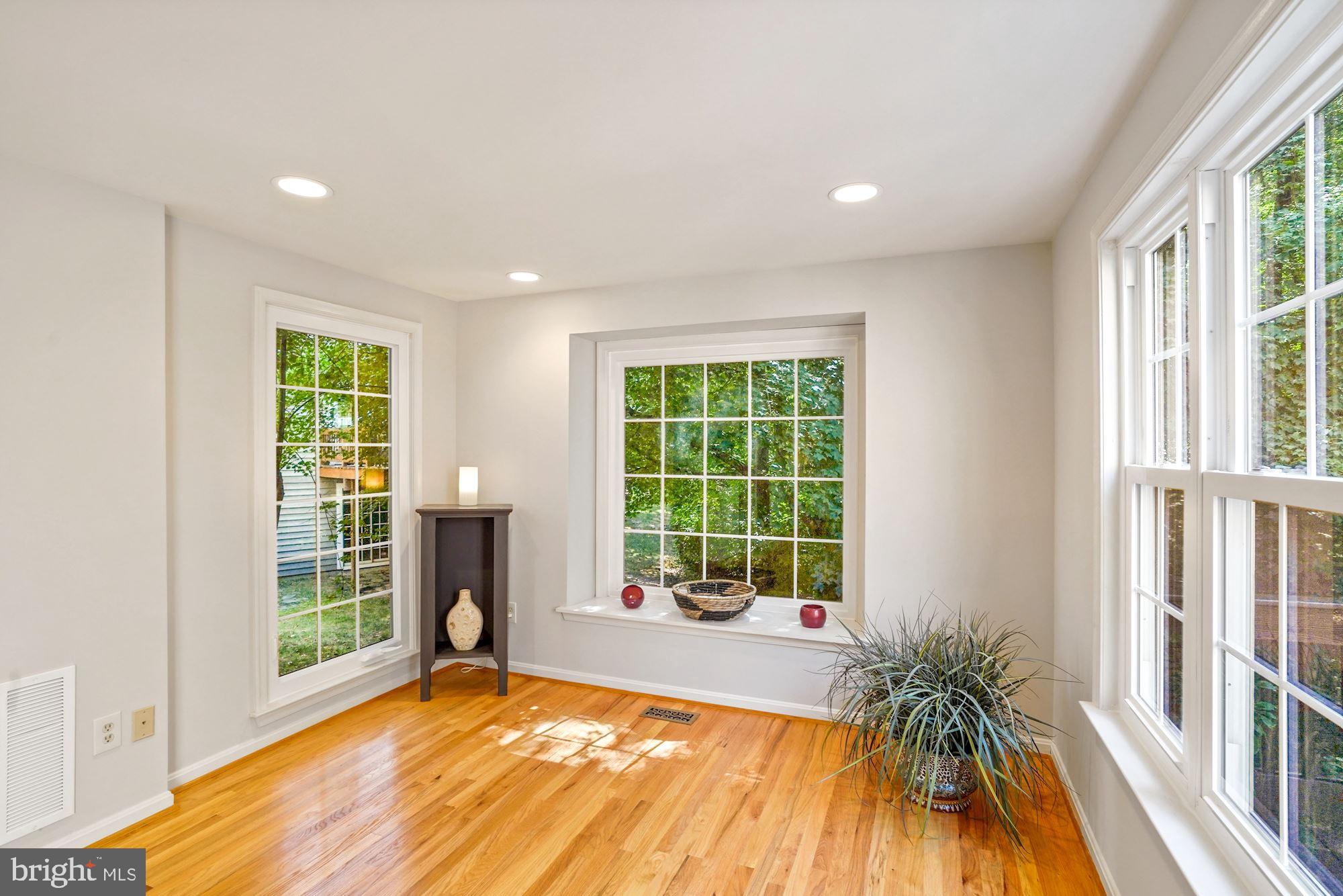 ARBOR GLEN - Residential