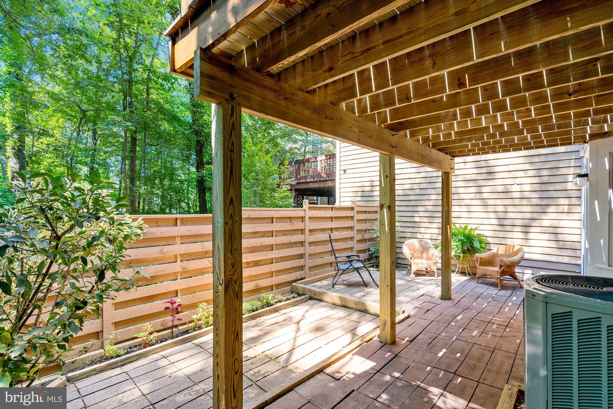 ARBOR GLEN - Residential