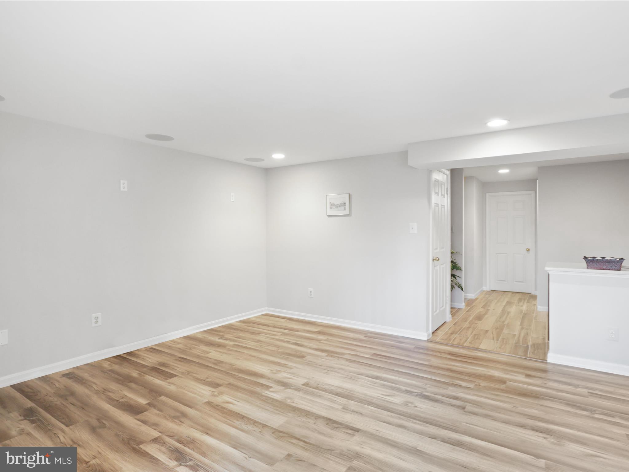 ARBOR GLEN - Residential