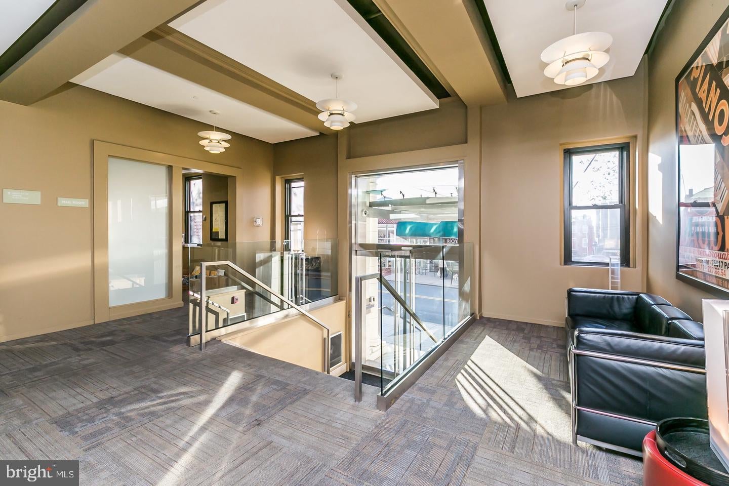 1211 LIGHT STREET 102