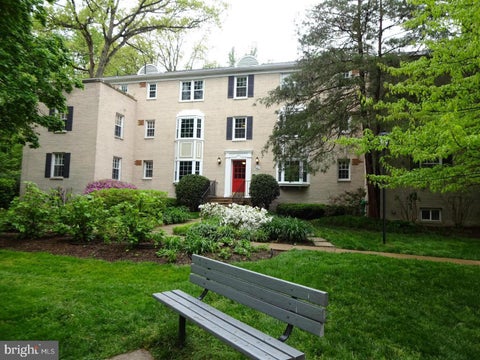 Photo of 704 S Arlington Mill Drive #17101, ARLINGTON, VA 22204 (MLS # VAAR2076378)