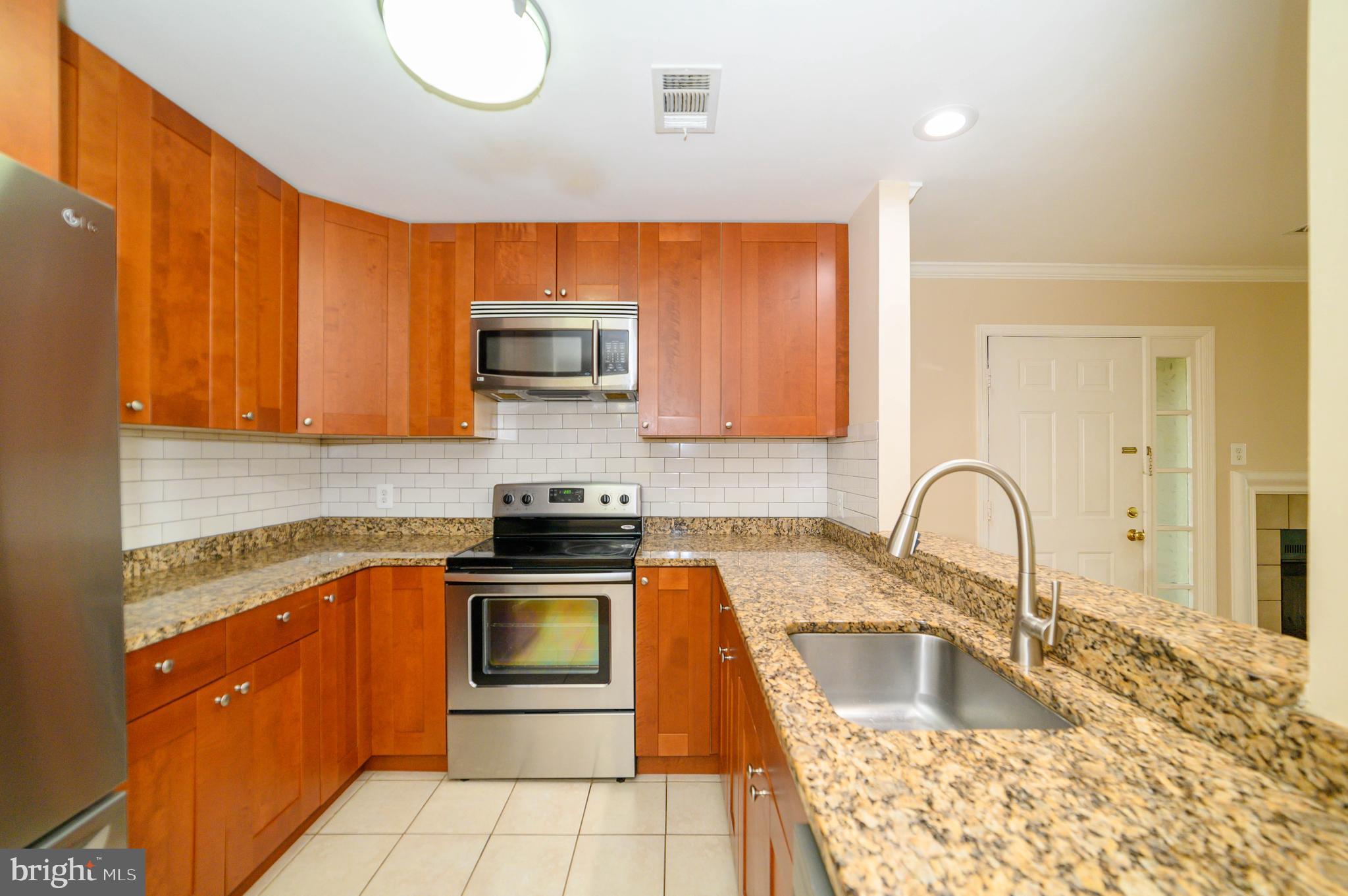 CARR AT PINECREST - Residential