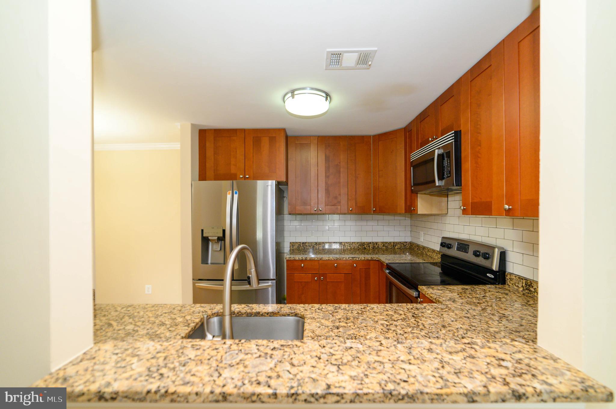 CARR AT PINECREST - Residential