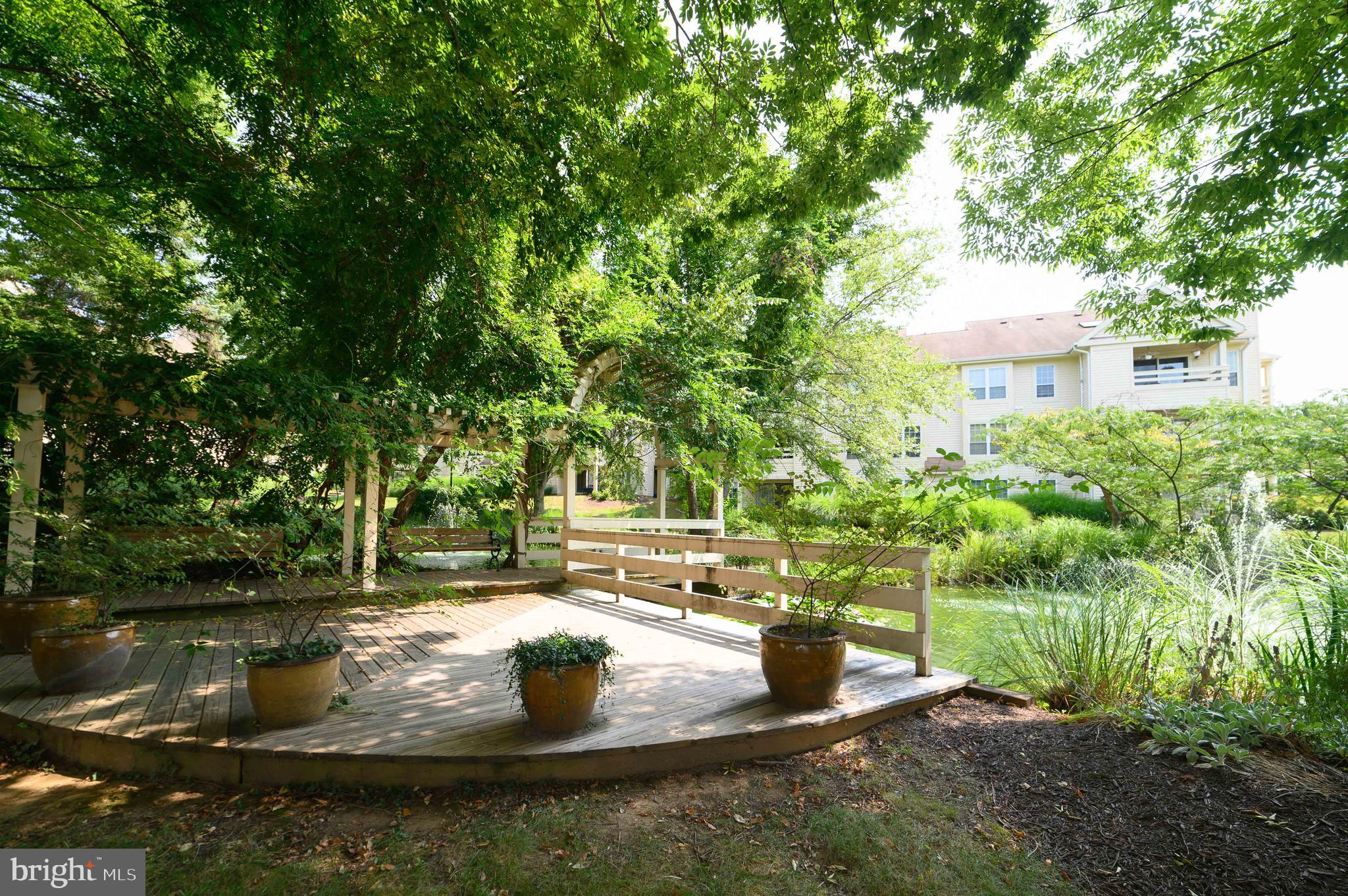 CARR AT PINECREST - Residential