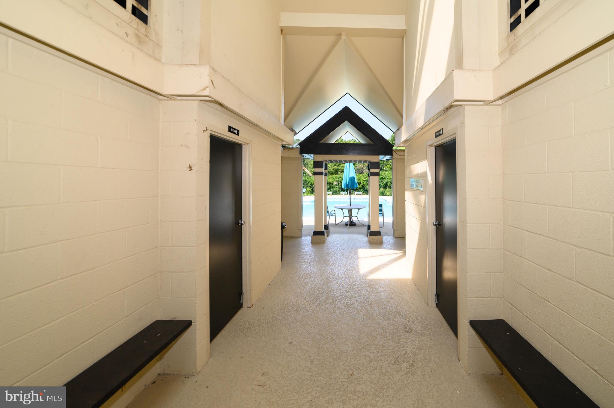 CARR AT PINECREST - Residential