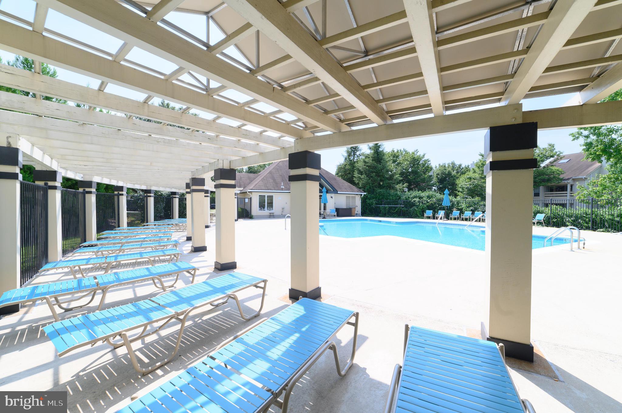 CARR AT PINECREST - Residential