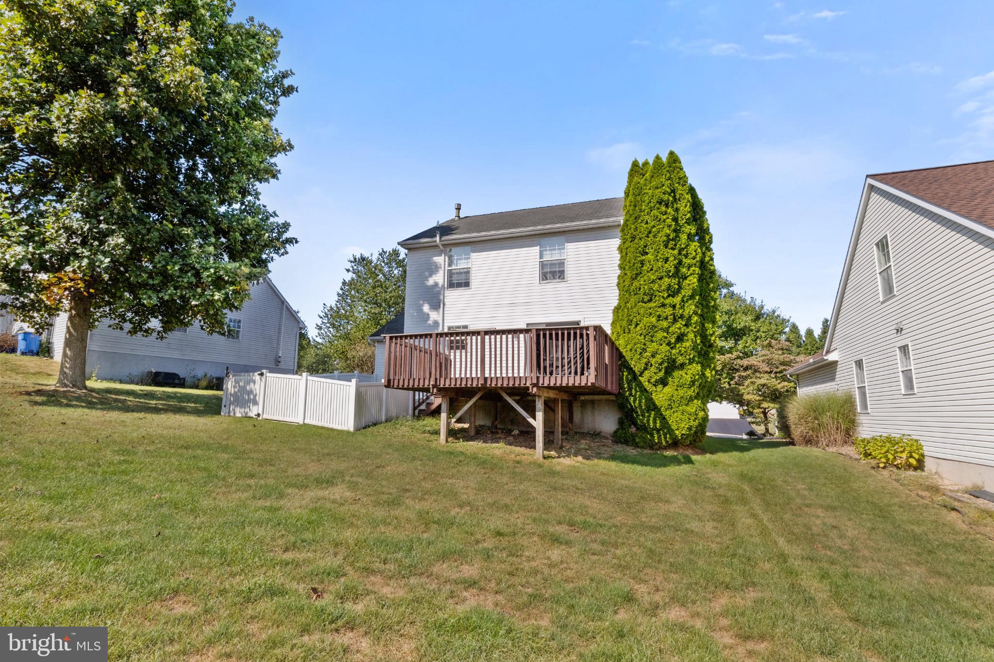 BLOSSOM HILL - Residential