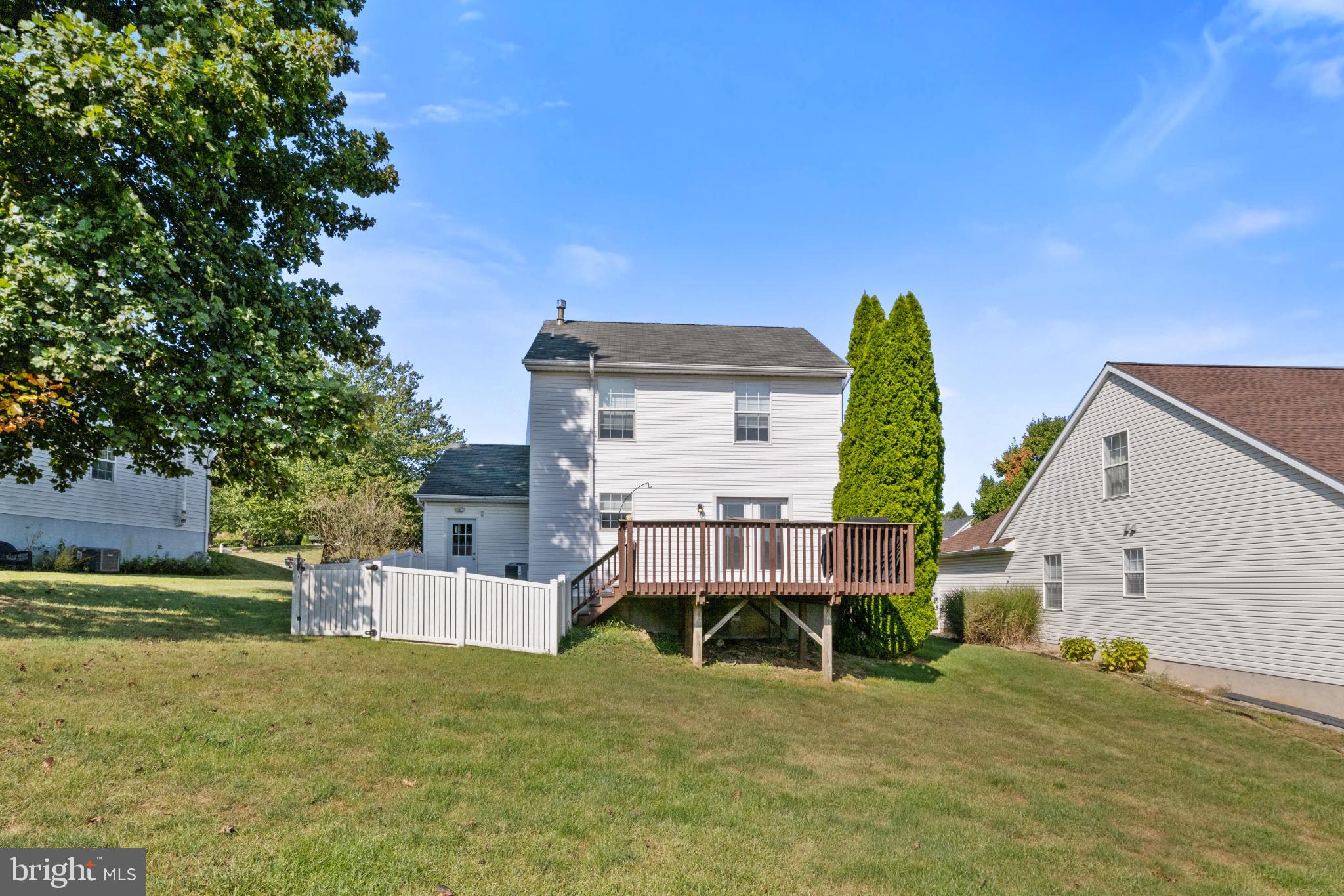 BLOSSOM HILL - Residential