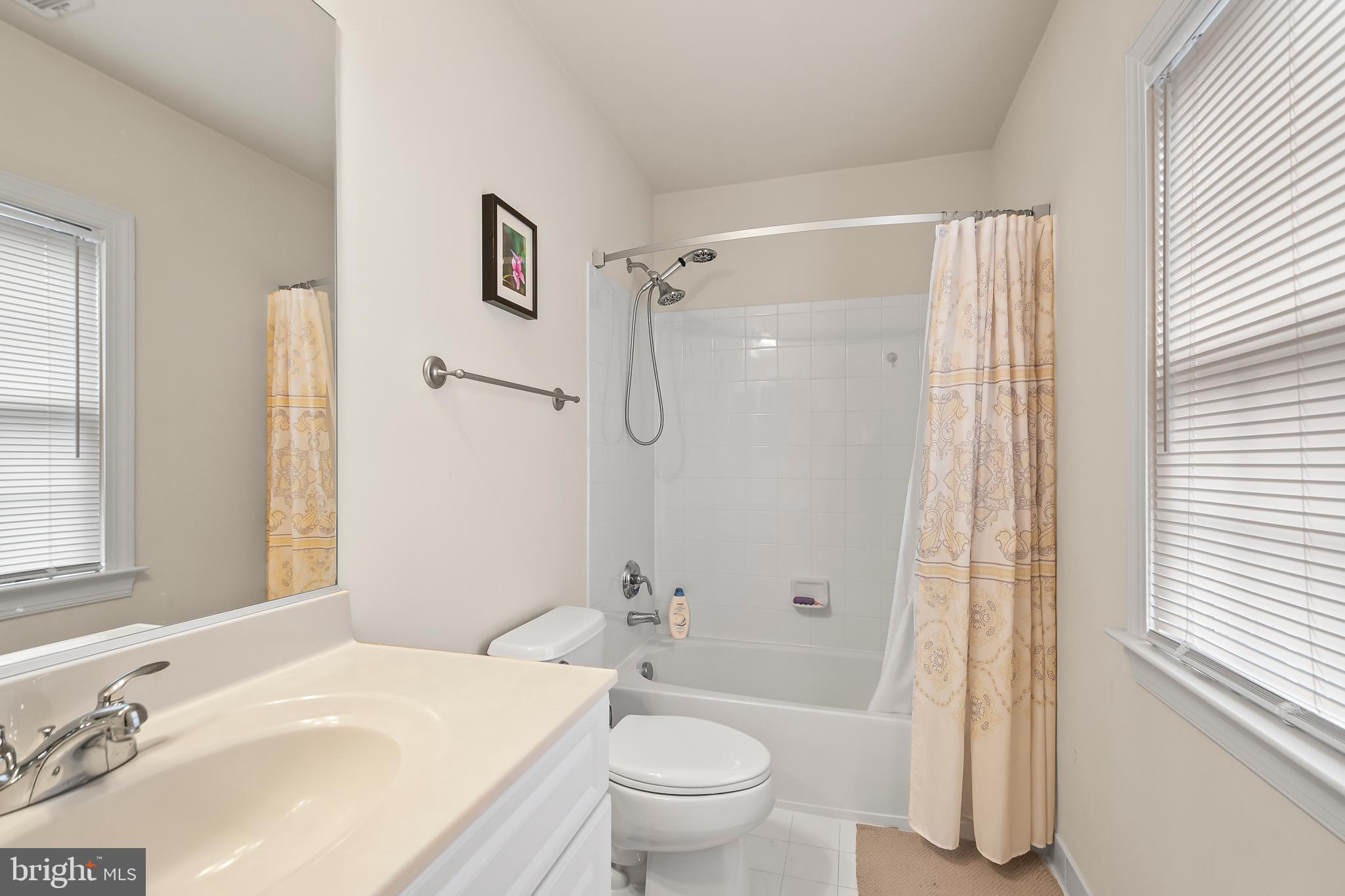 OAK CREEK - Residential