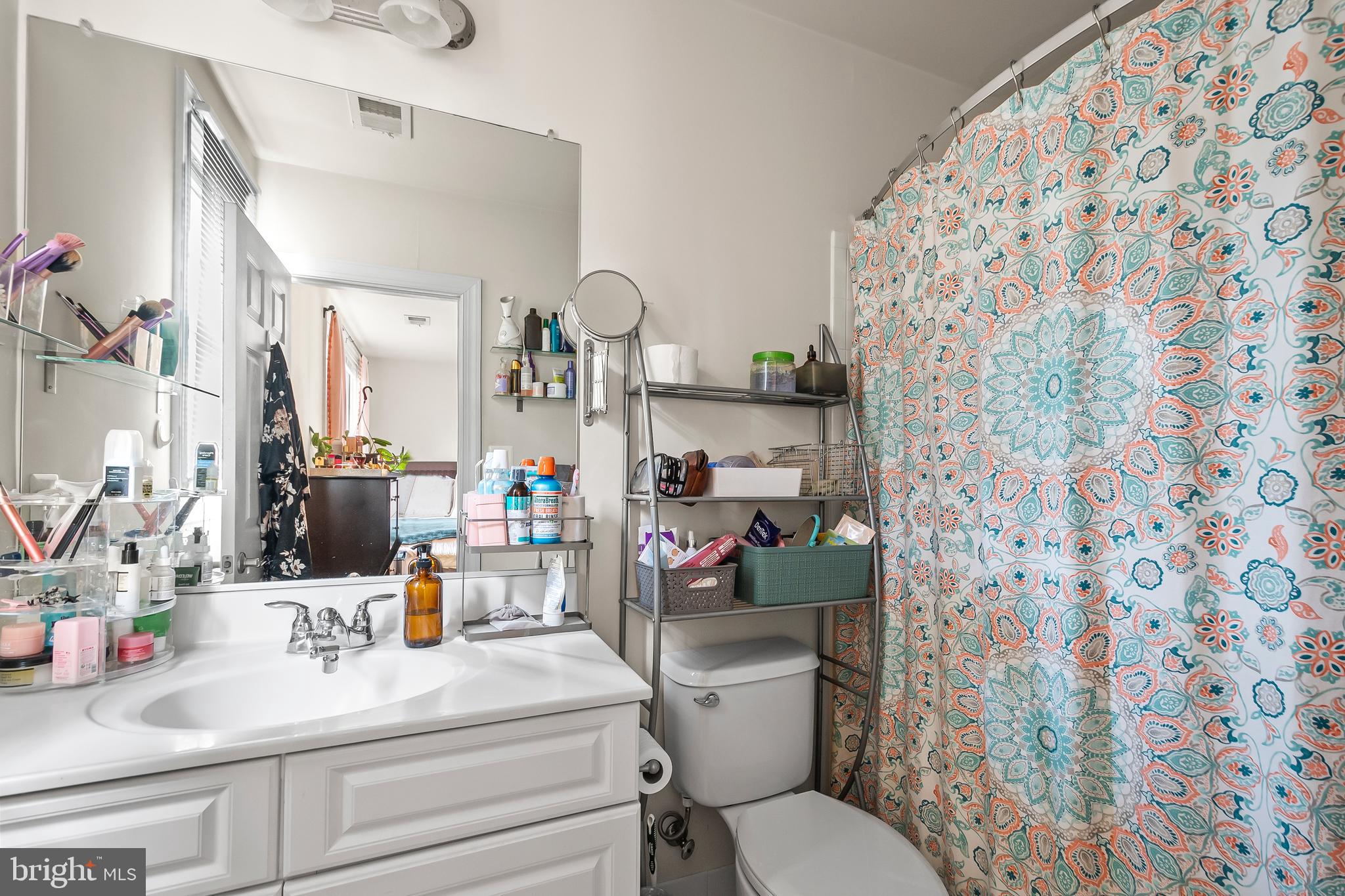 OAK CREEK - Residential