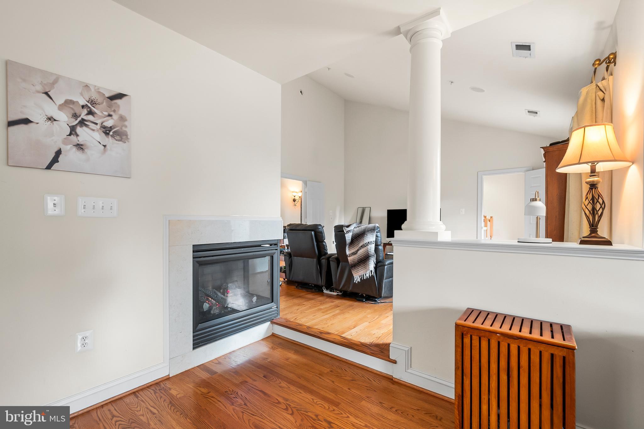 OAK CREEK - Residential