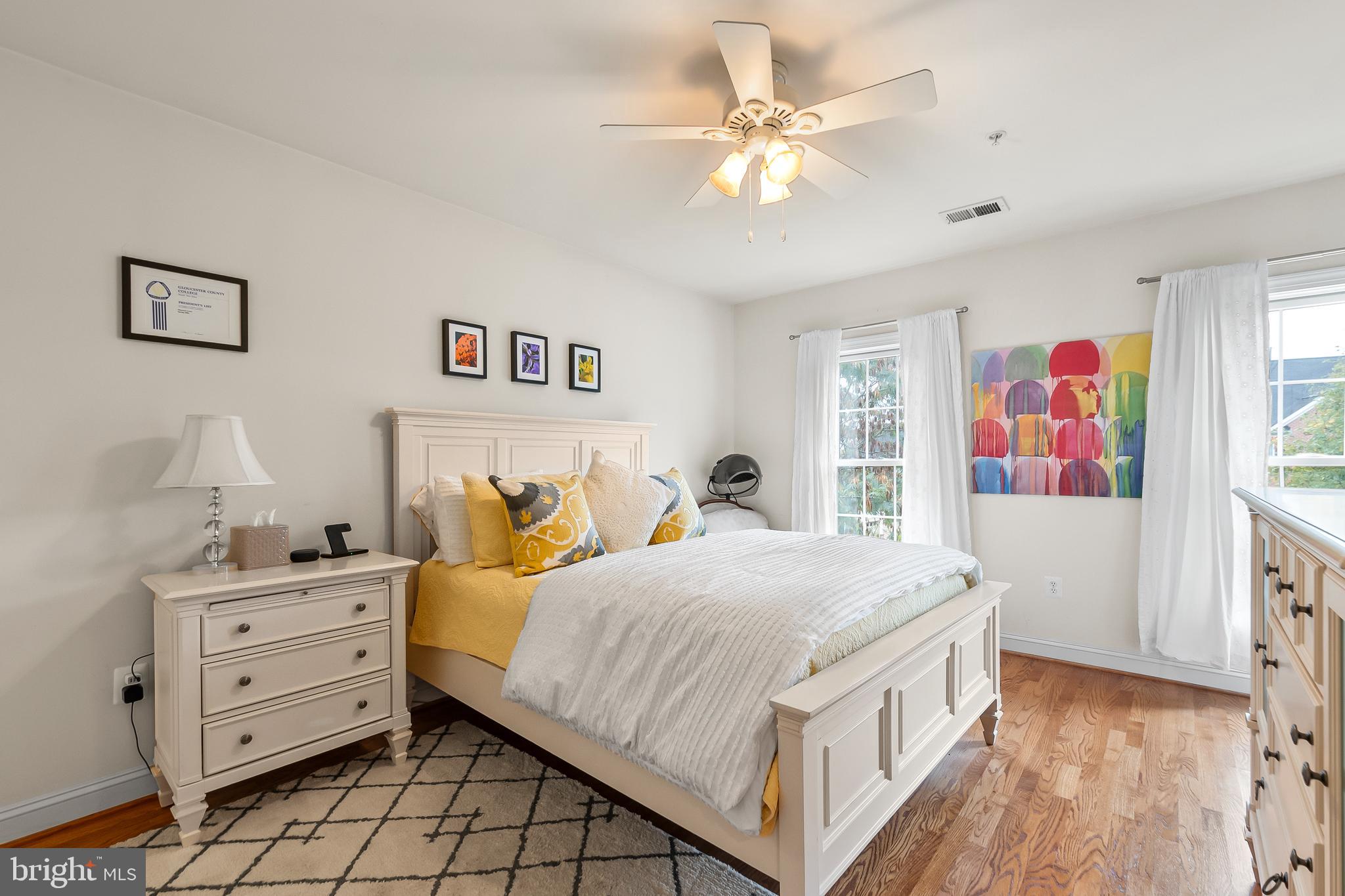 OAK CREEK - Residential