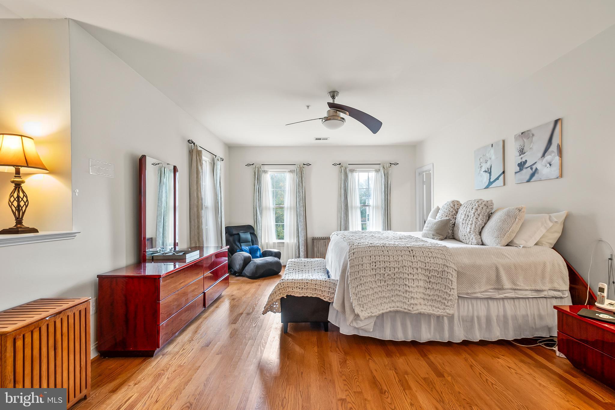 OAK CREEK - Residential