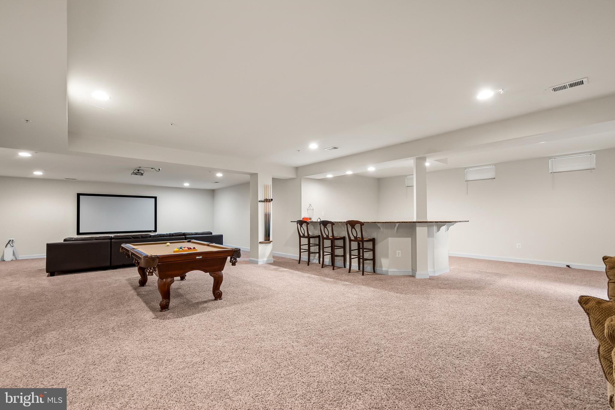 OAK CREEK - Residential