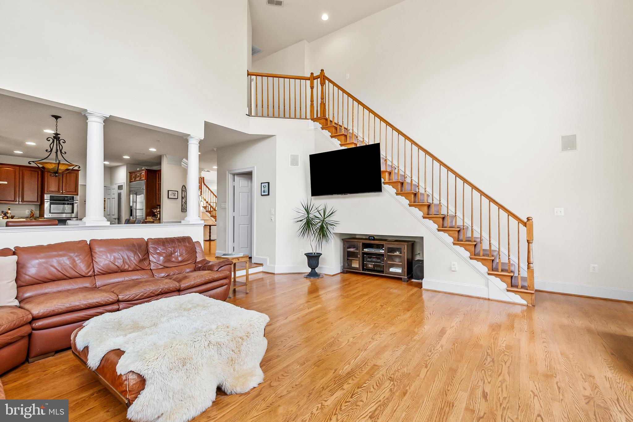 OAK CREEK - Residential