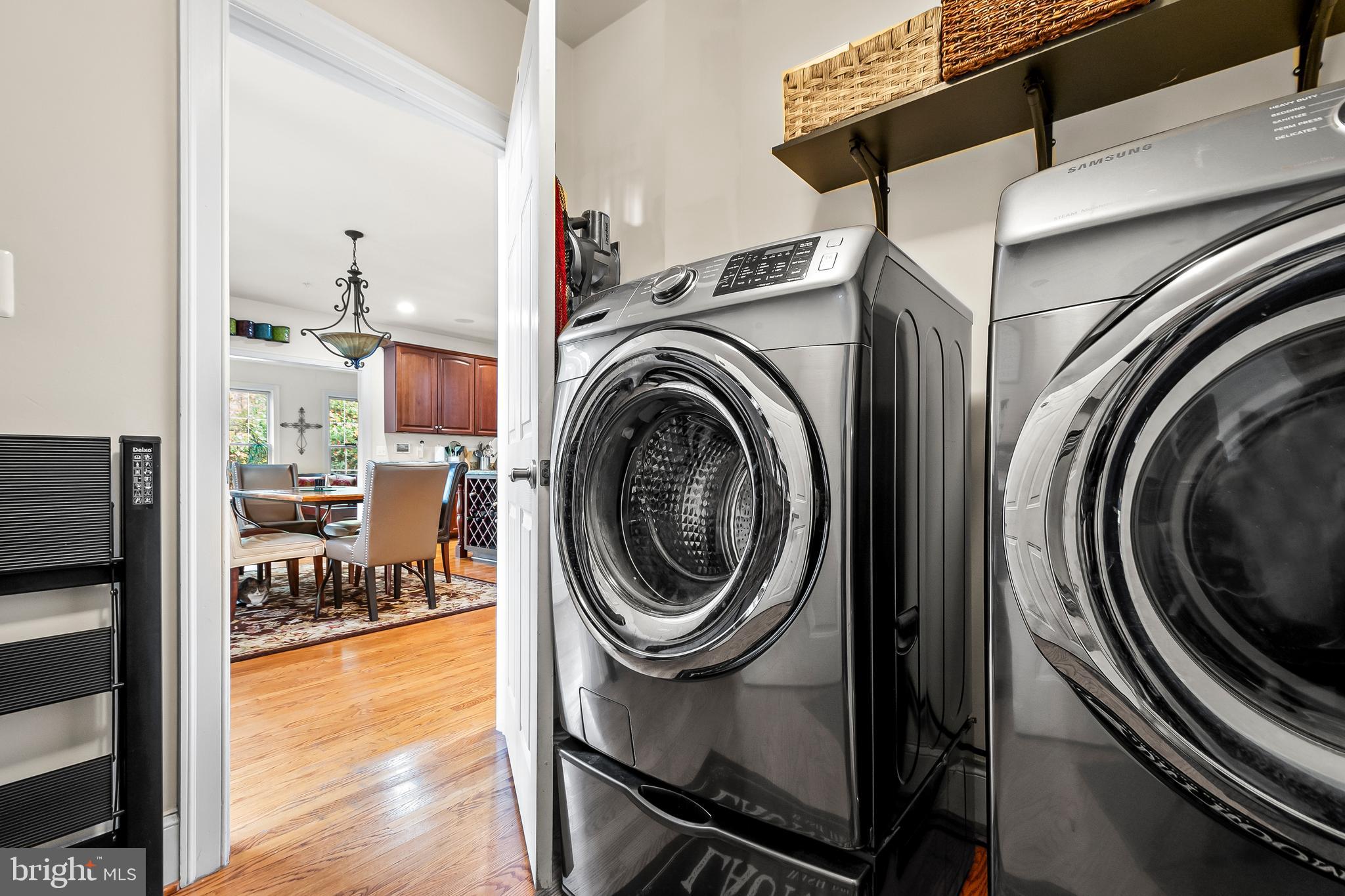 OAK CREEK - Residential