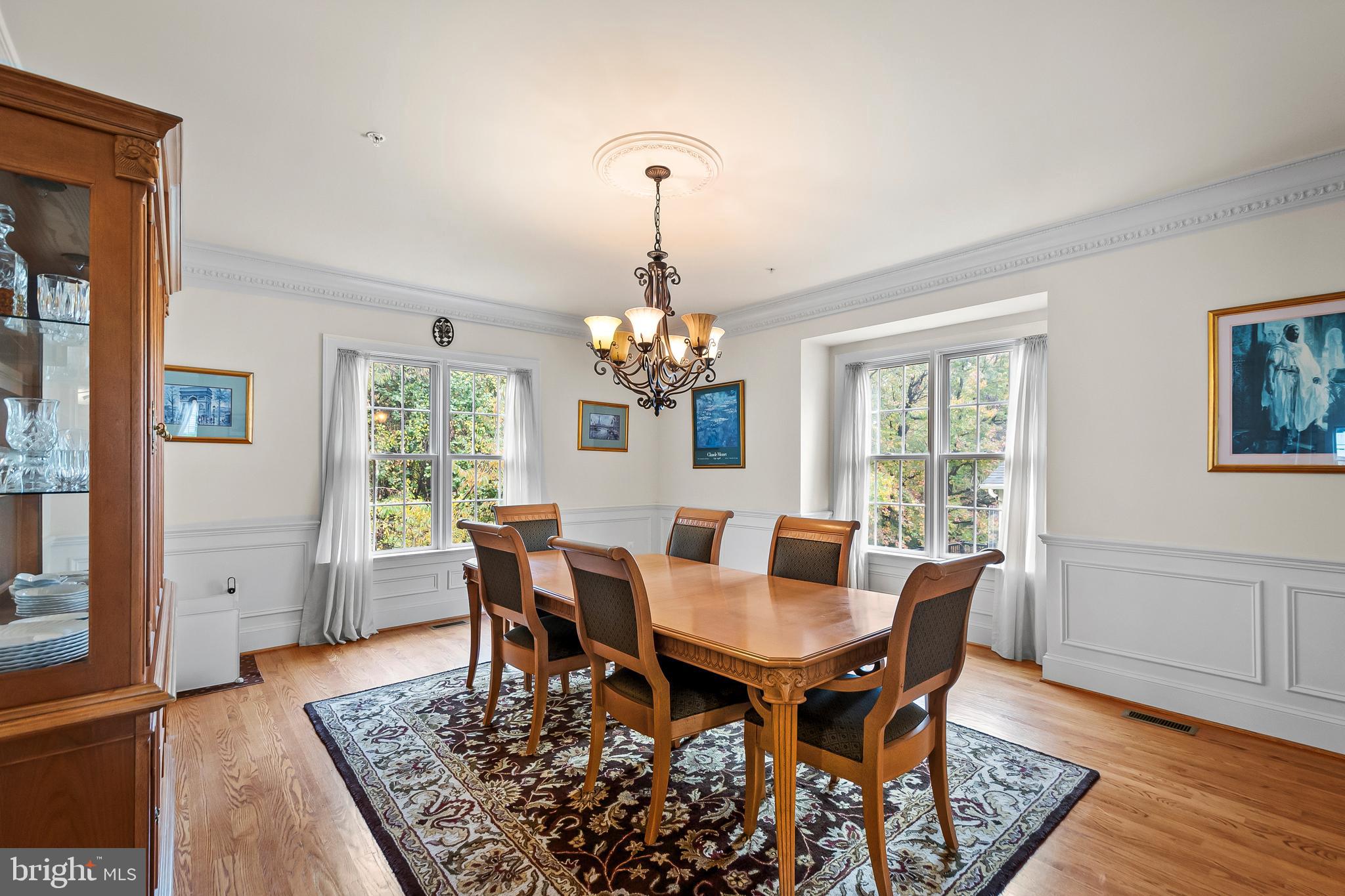 OAK CREEK - Residential