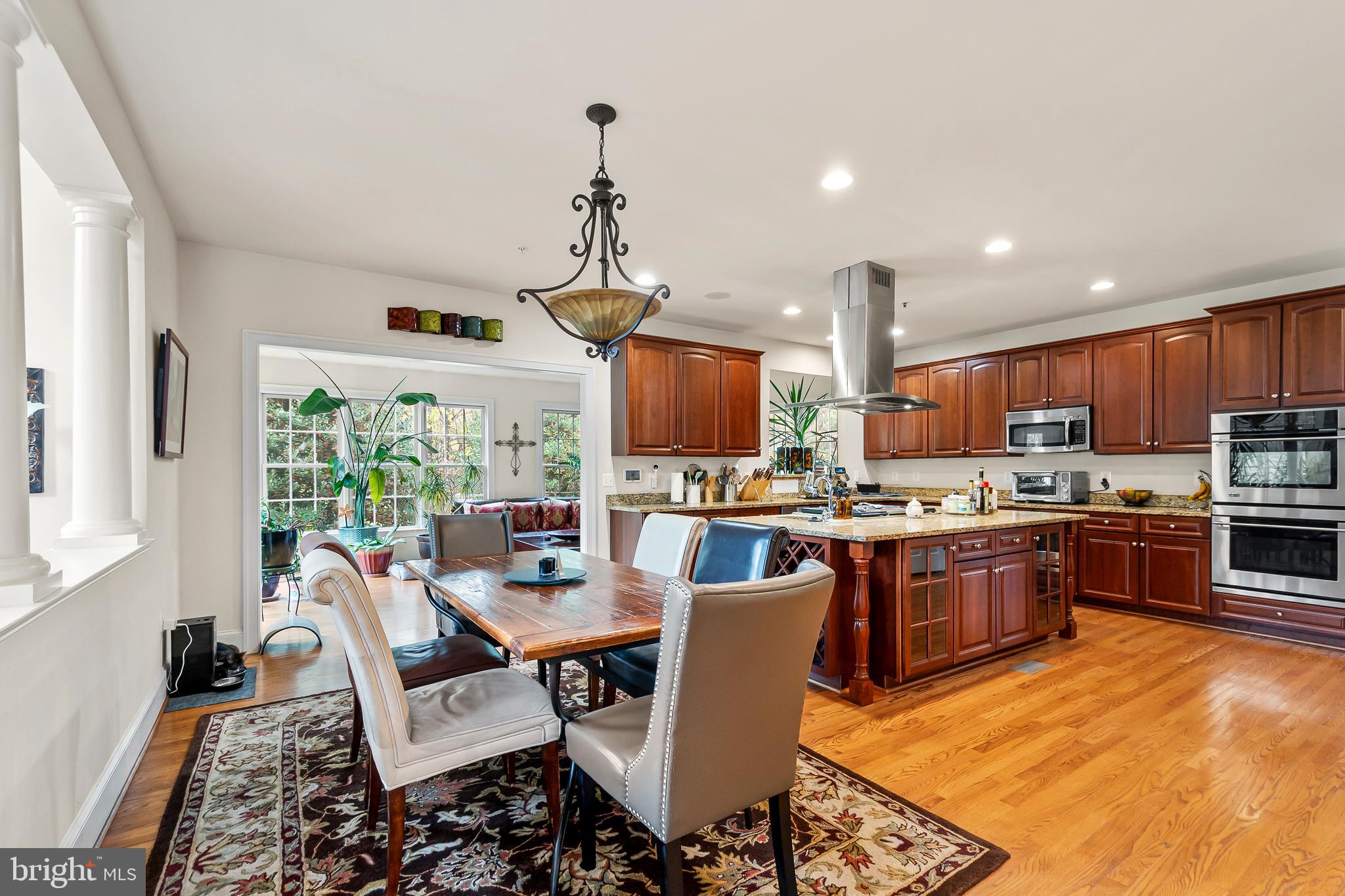 OAK CREEK - Residential