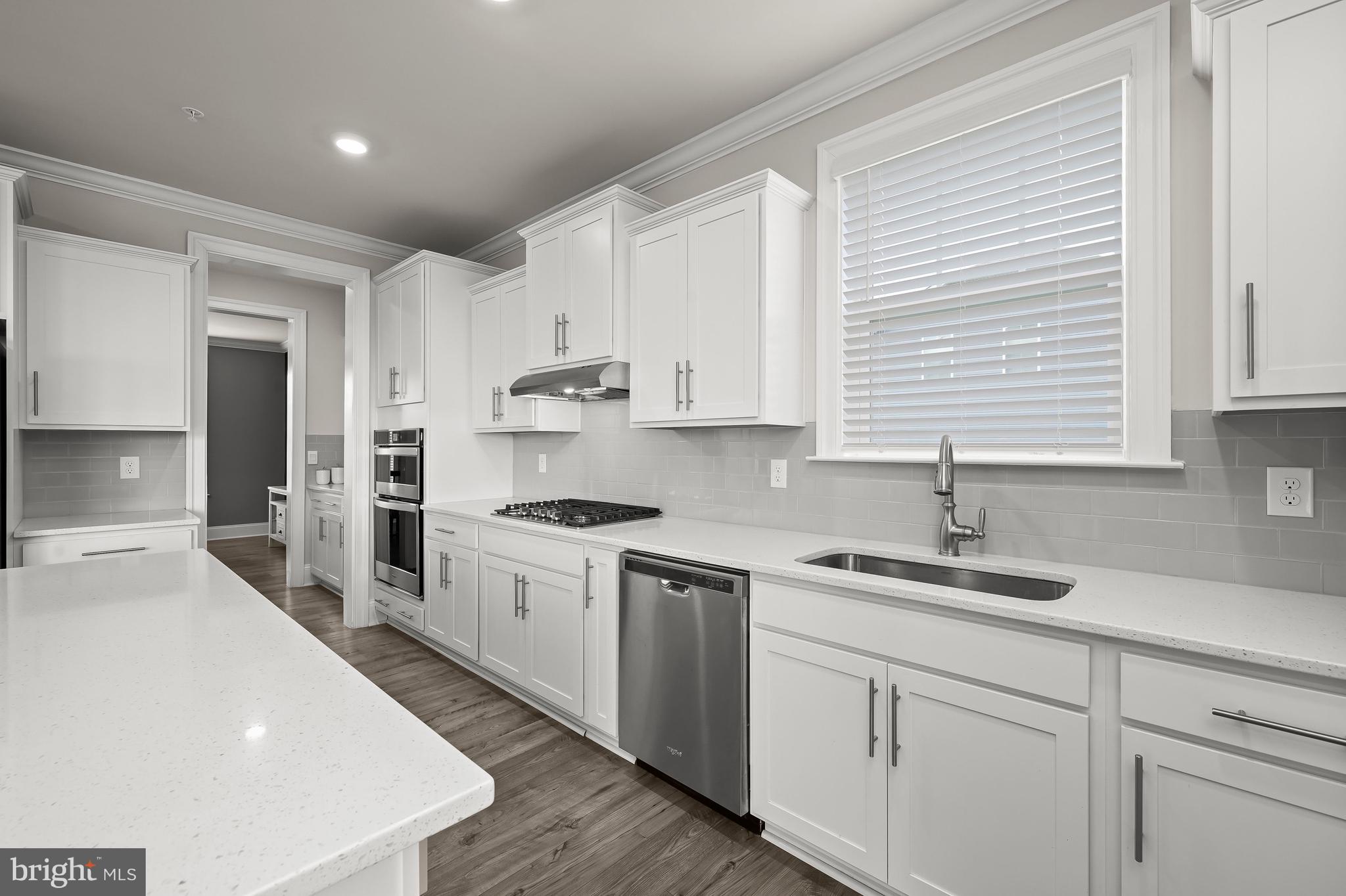 STONEGATE - Residential