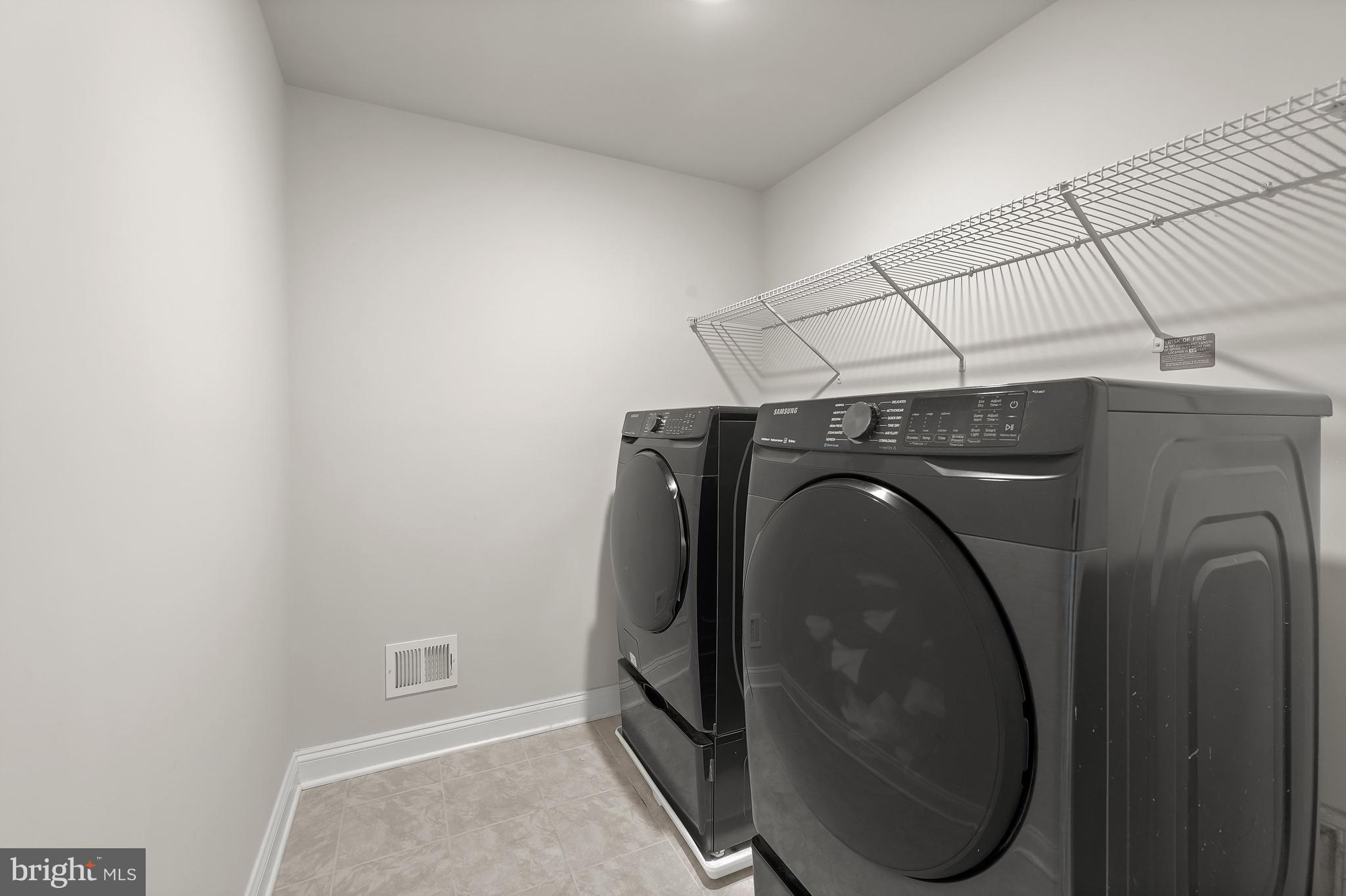 STONEGATE - Residential