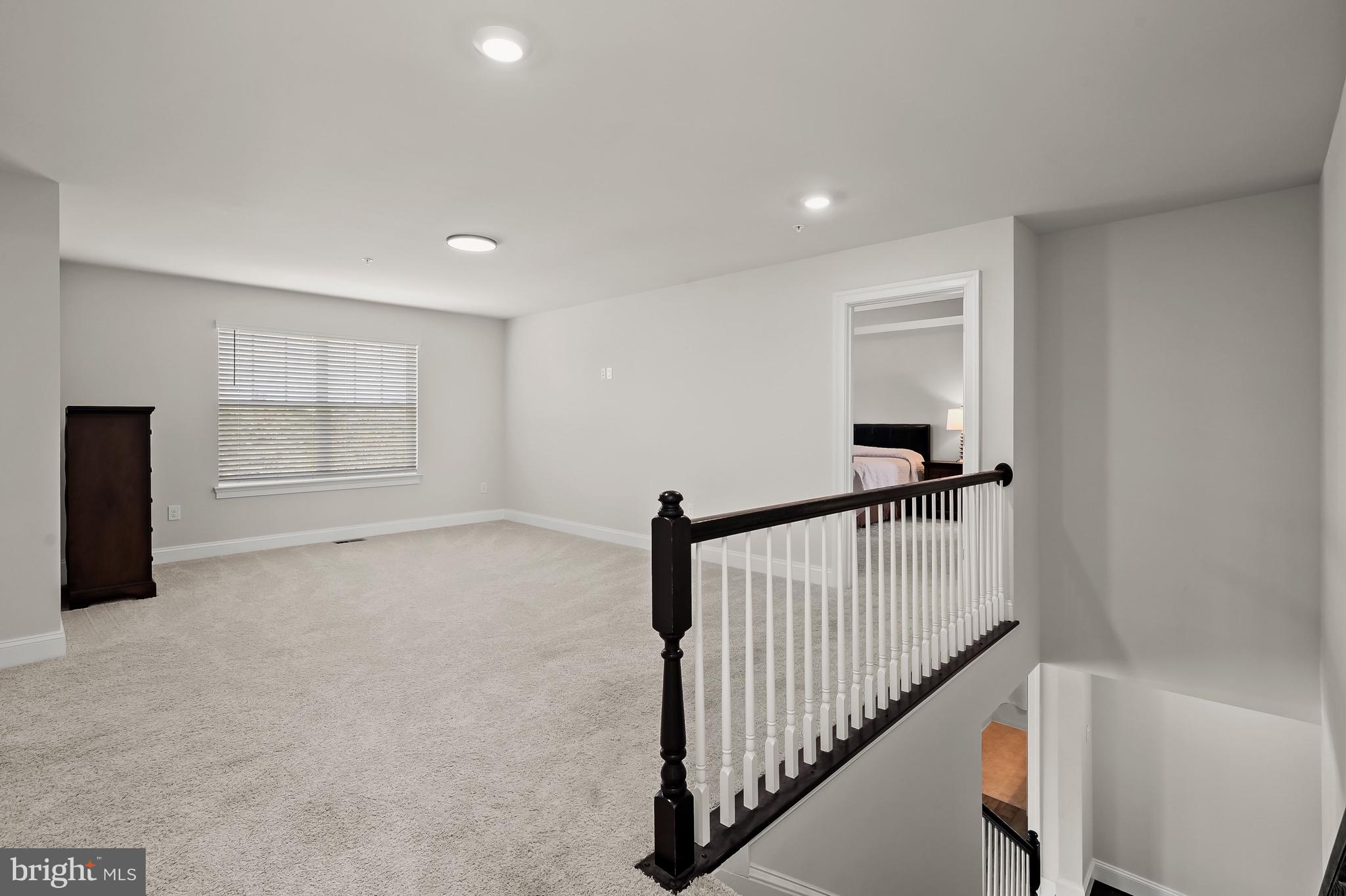 STONEGATE - Residential