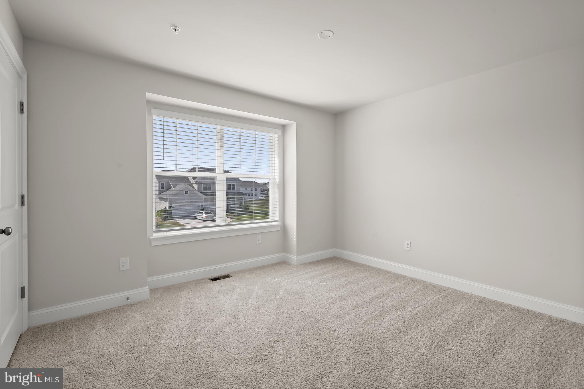 STONEGATE - Residential