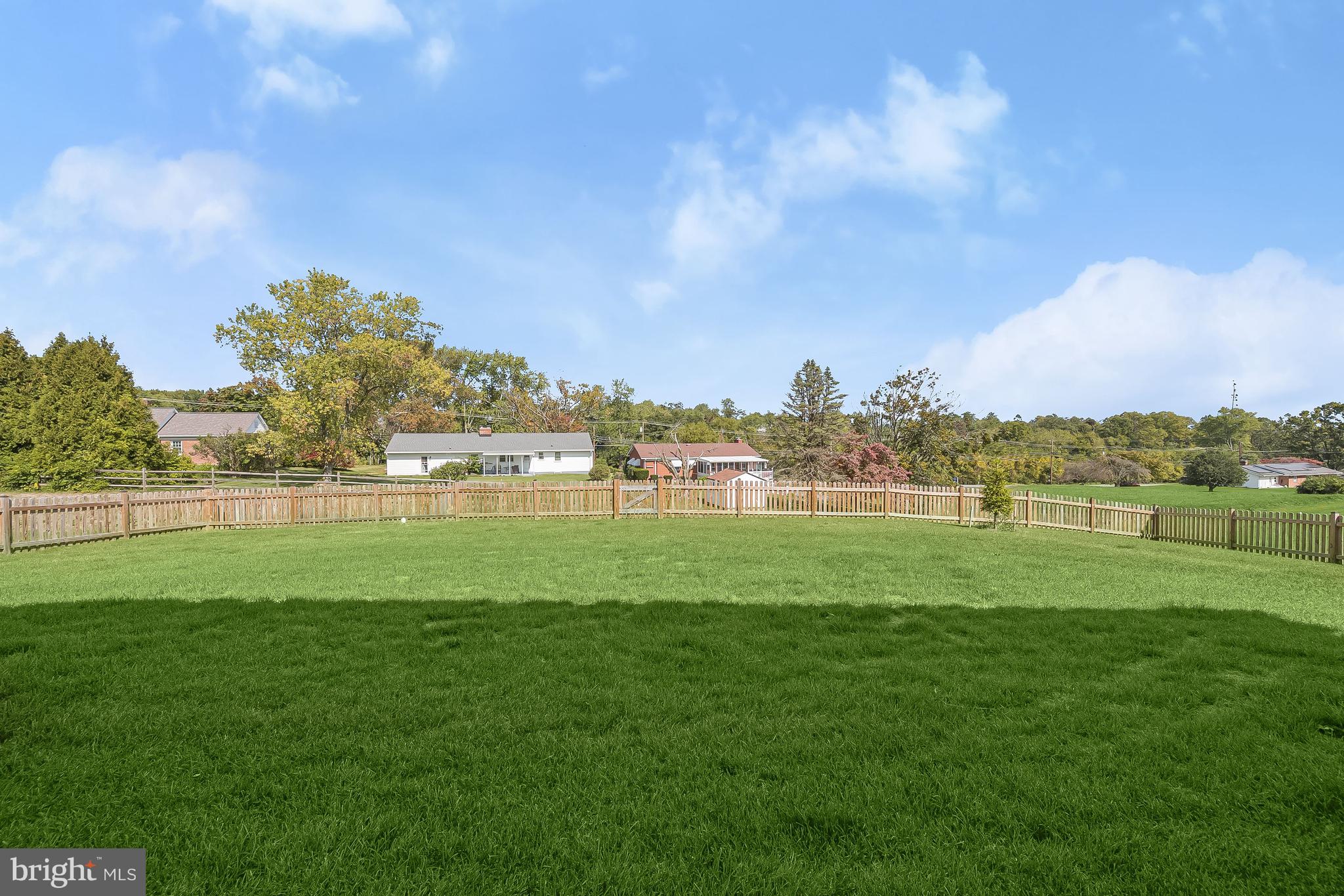 STONEGATE - Residential