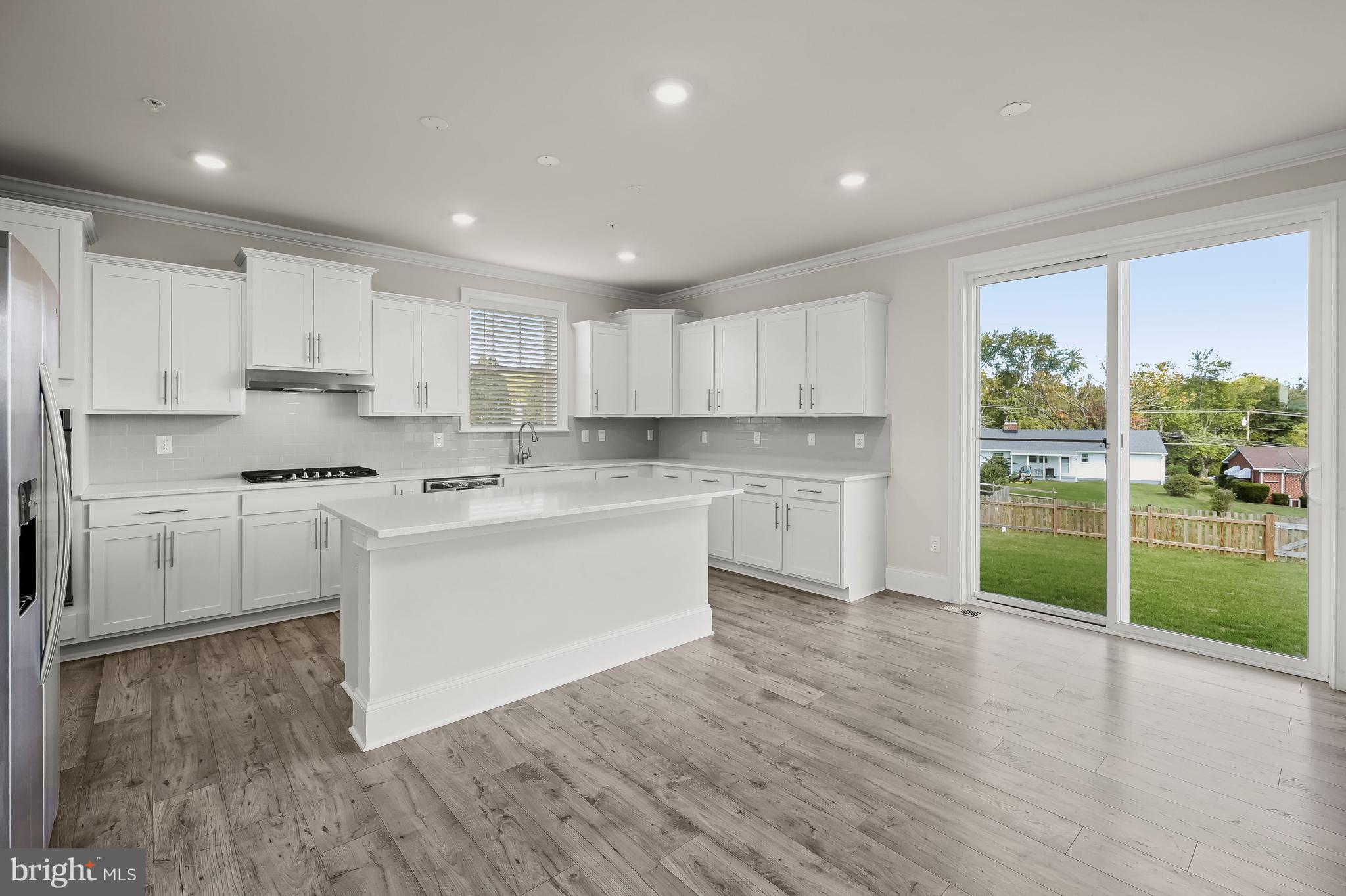 STONEGATE - Residential