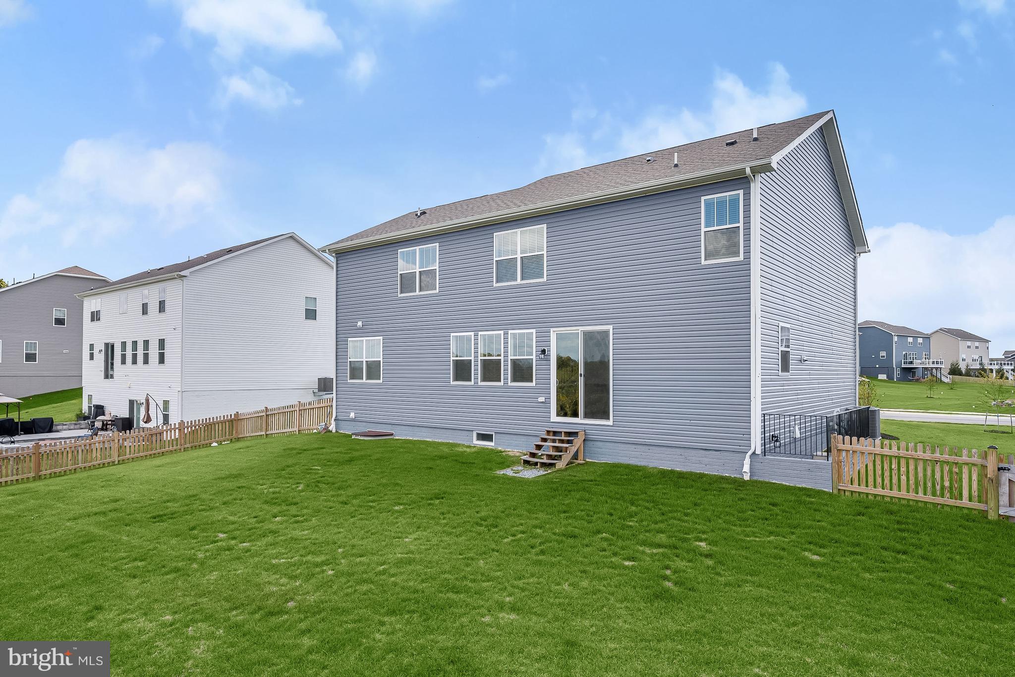 STONEGATE - Residential