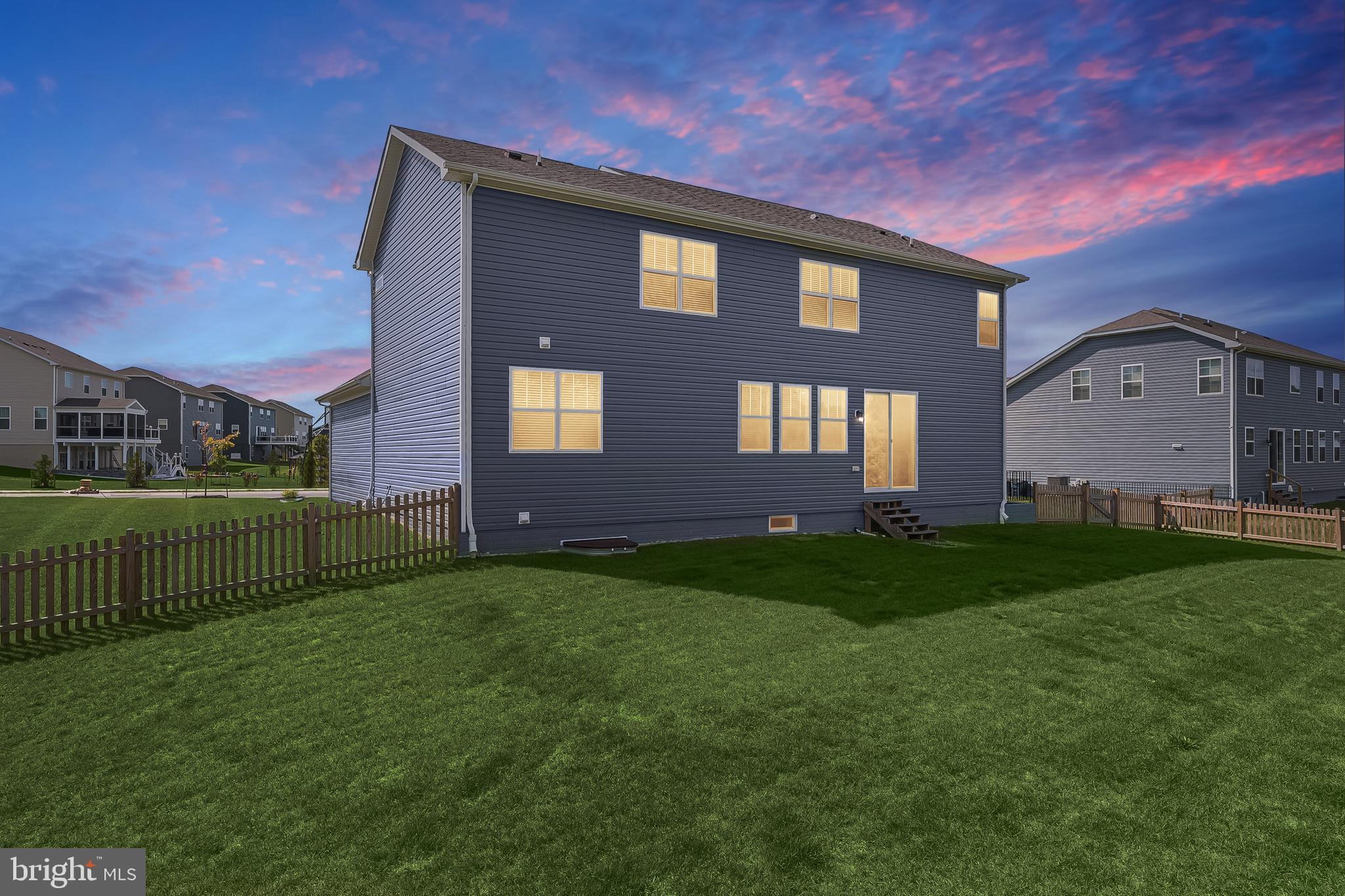 STONEGATE - Residential