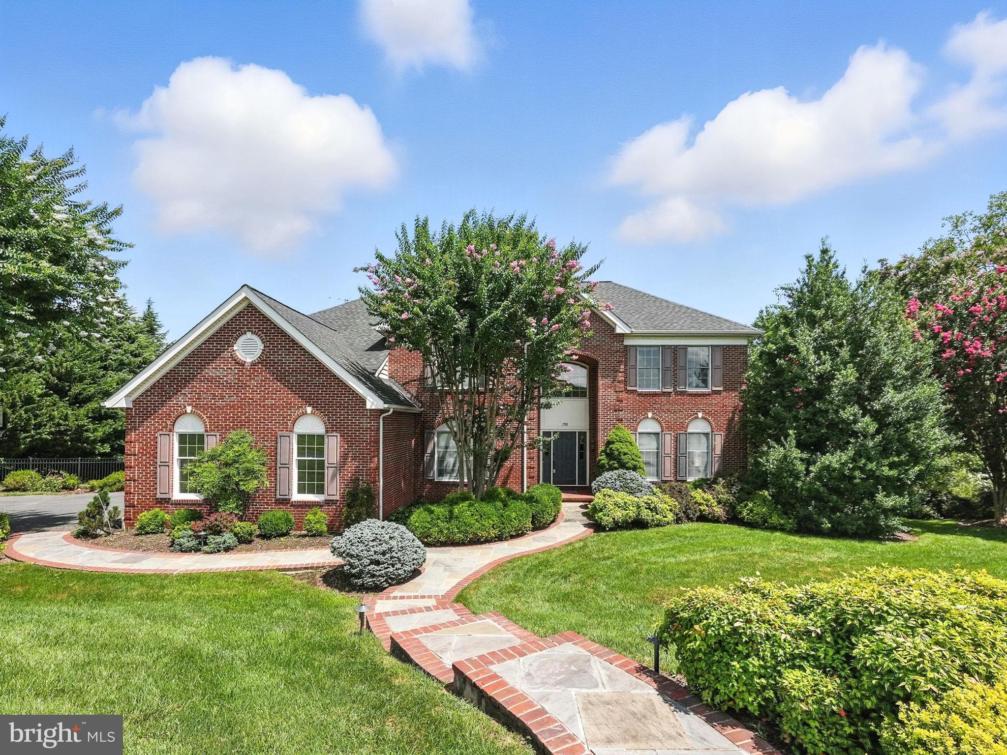 HUNTER MILL ESTATES - Residential