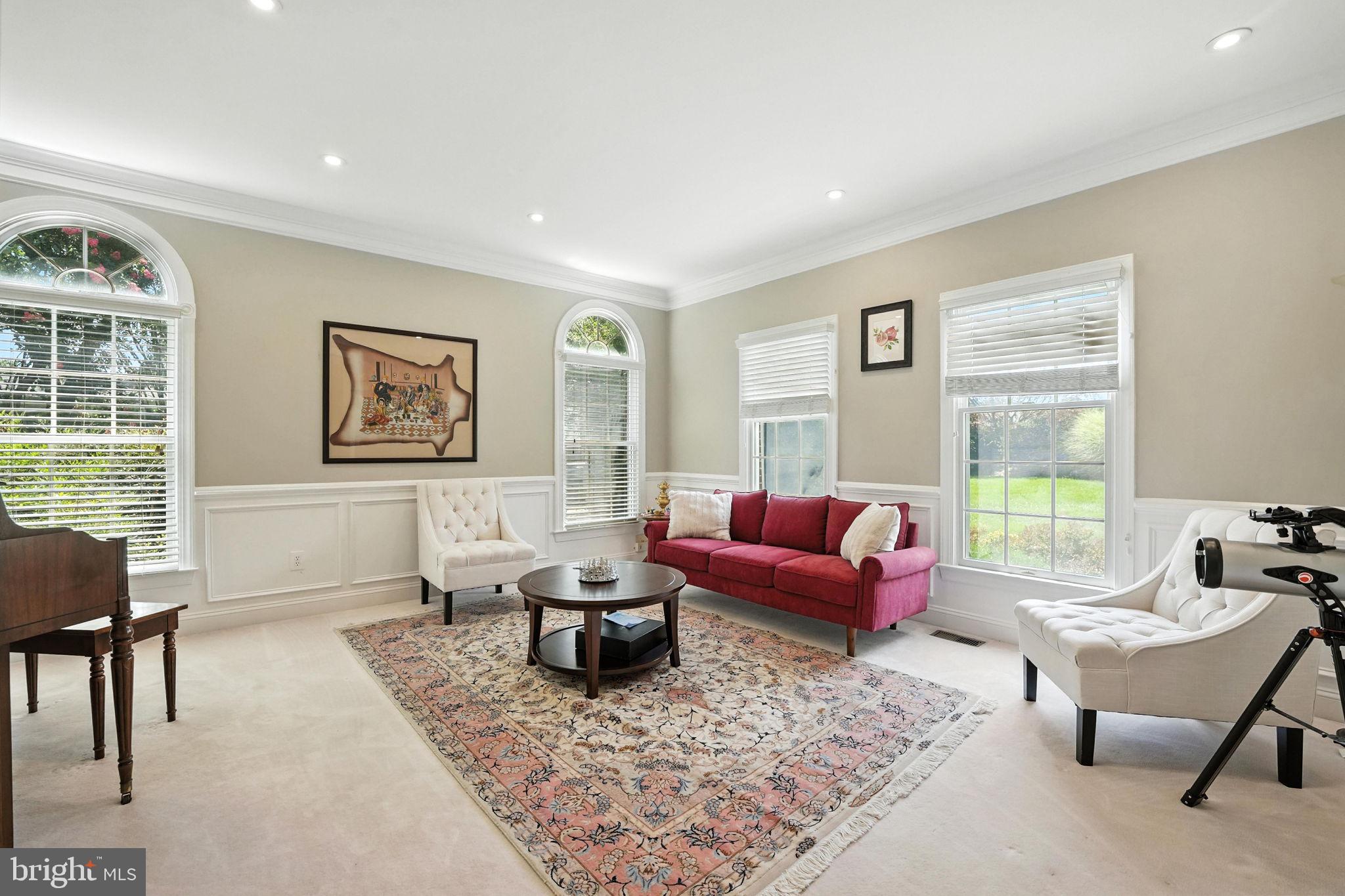 HUNTER MILL ESTATES - Residential