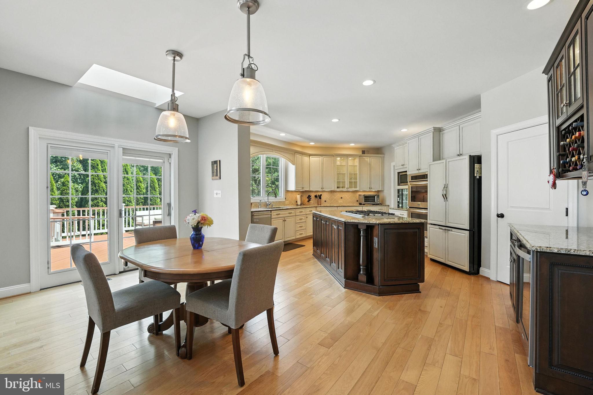 HUNTER MILL ESTATES - Residential