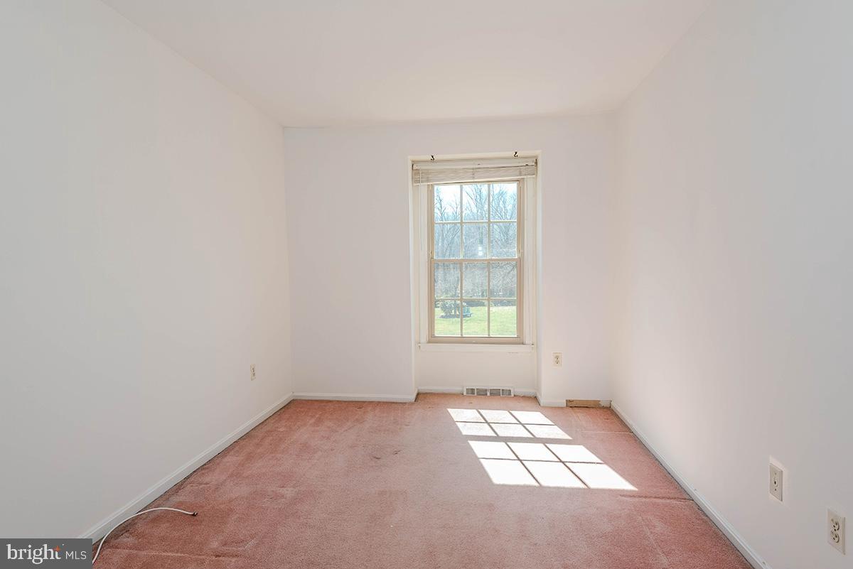 BAY HILLS TANGLEWOOD - Residential