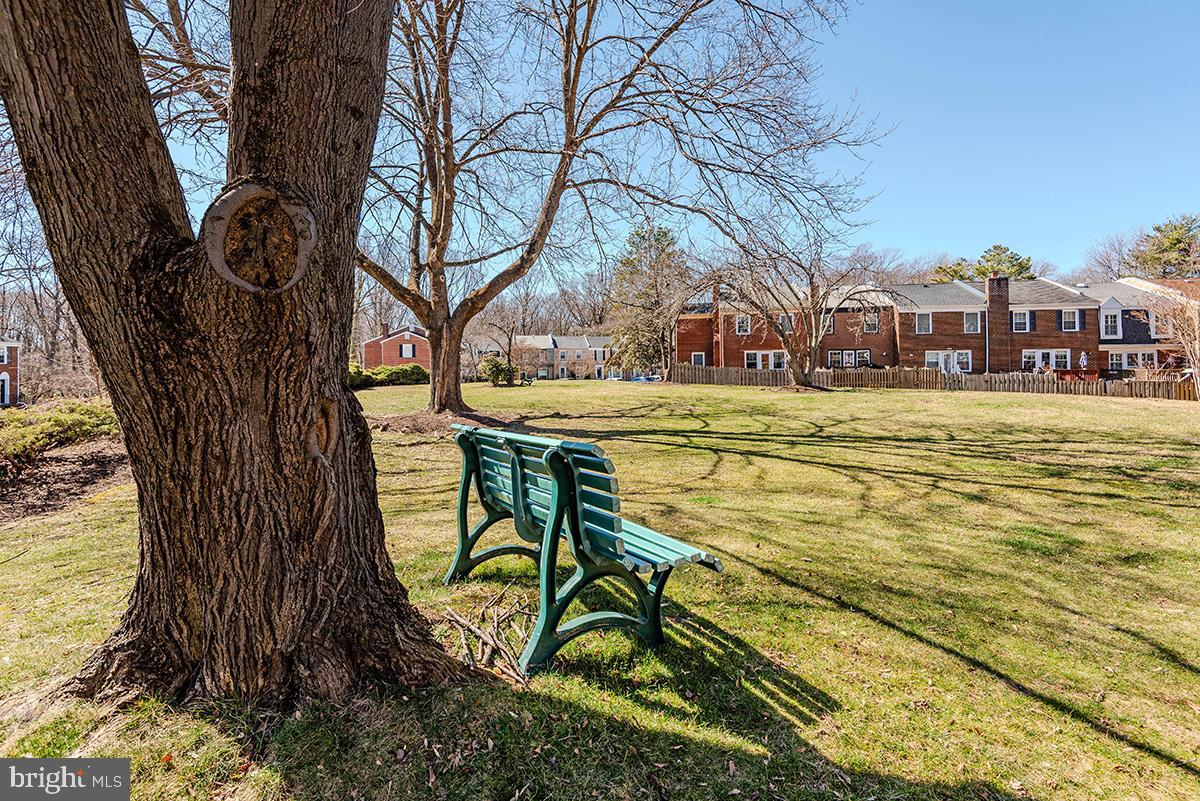 BAY HILLS TANGLEWOOD - Residential