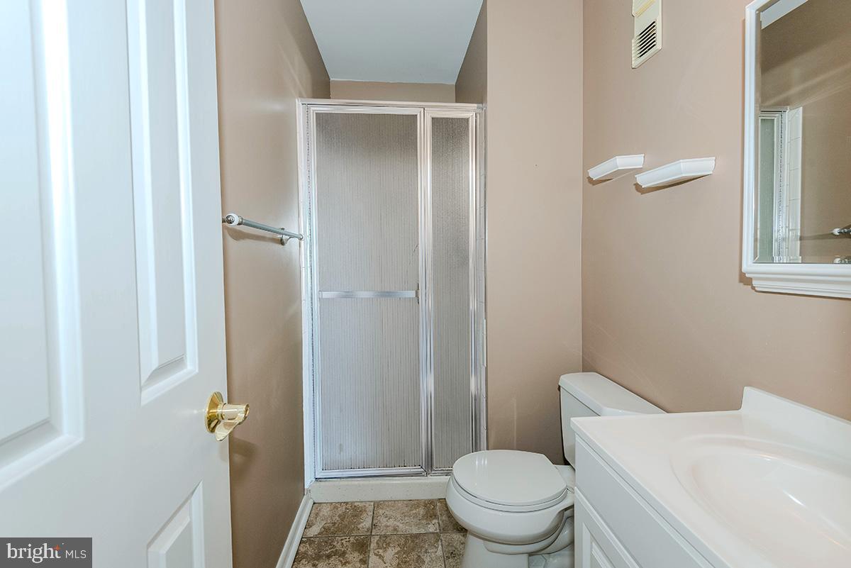 BAY HILLS TANGLEWOOD - Residential