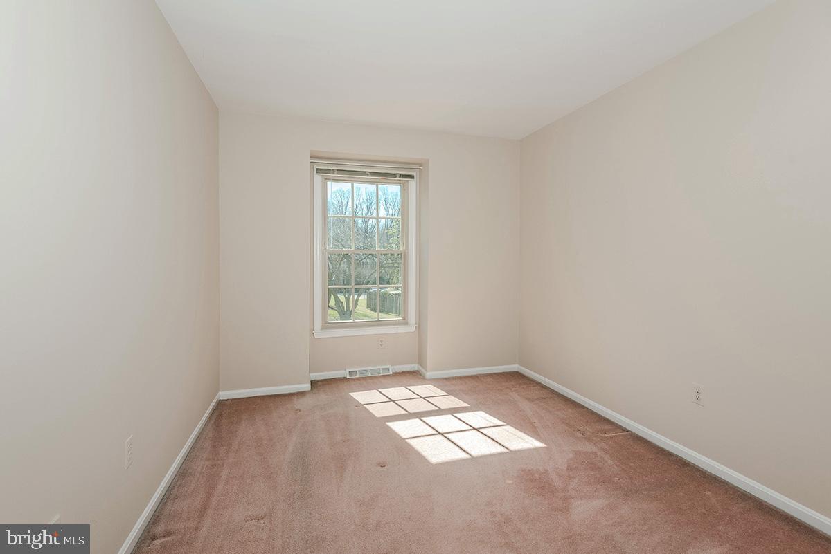 BAY HILLS TANGLEWOOD - Residential