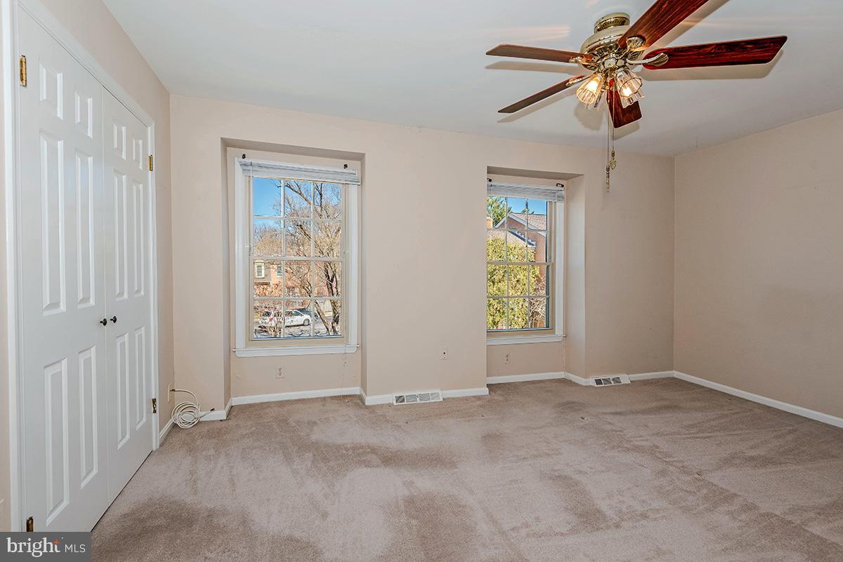 BAY HILLS TANGLEWOOD - Residential