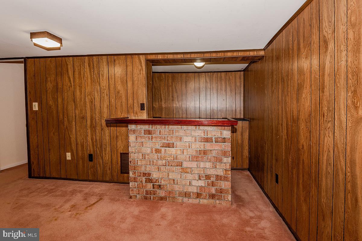 BAY HILLS TANGLEWOOD - Residential