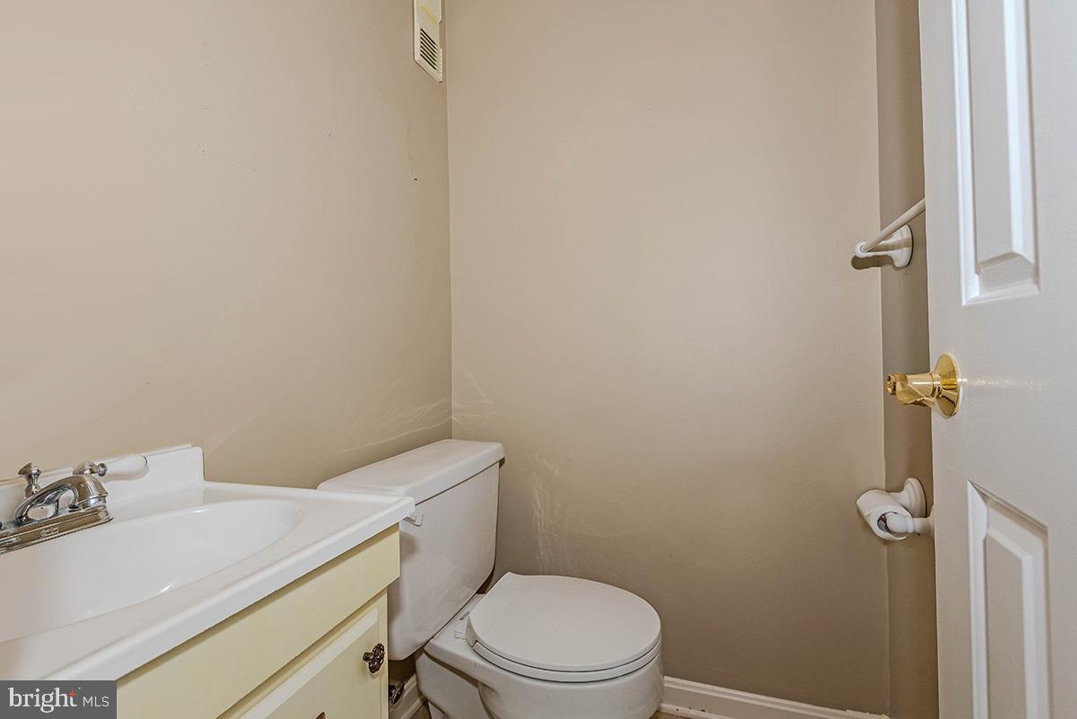 BAY HILLS TANGLEWOOD - Residential