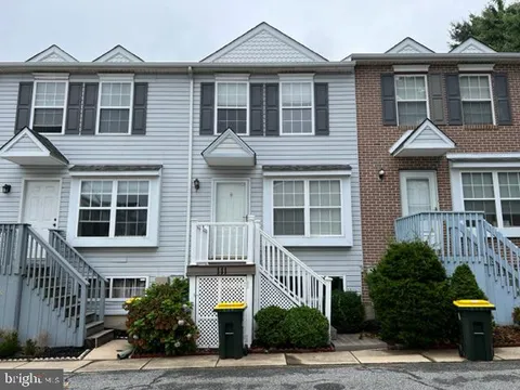 111 Gateway Drive, Newark, DE MLS: DENC2080330