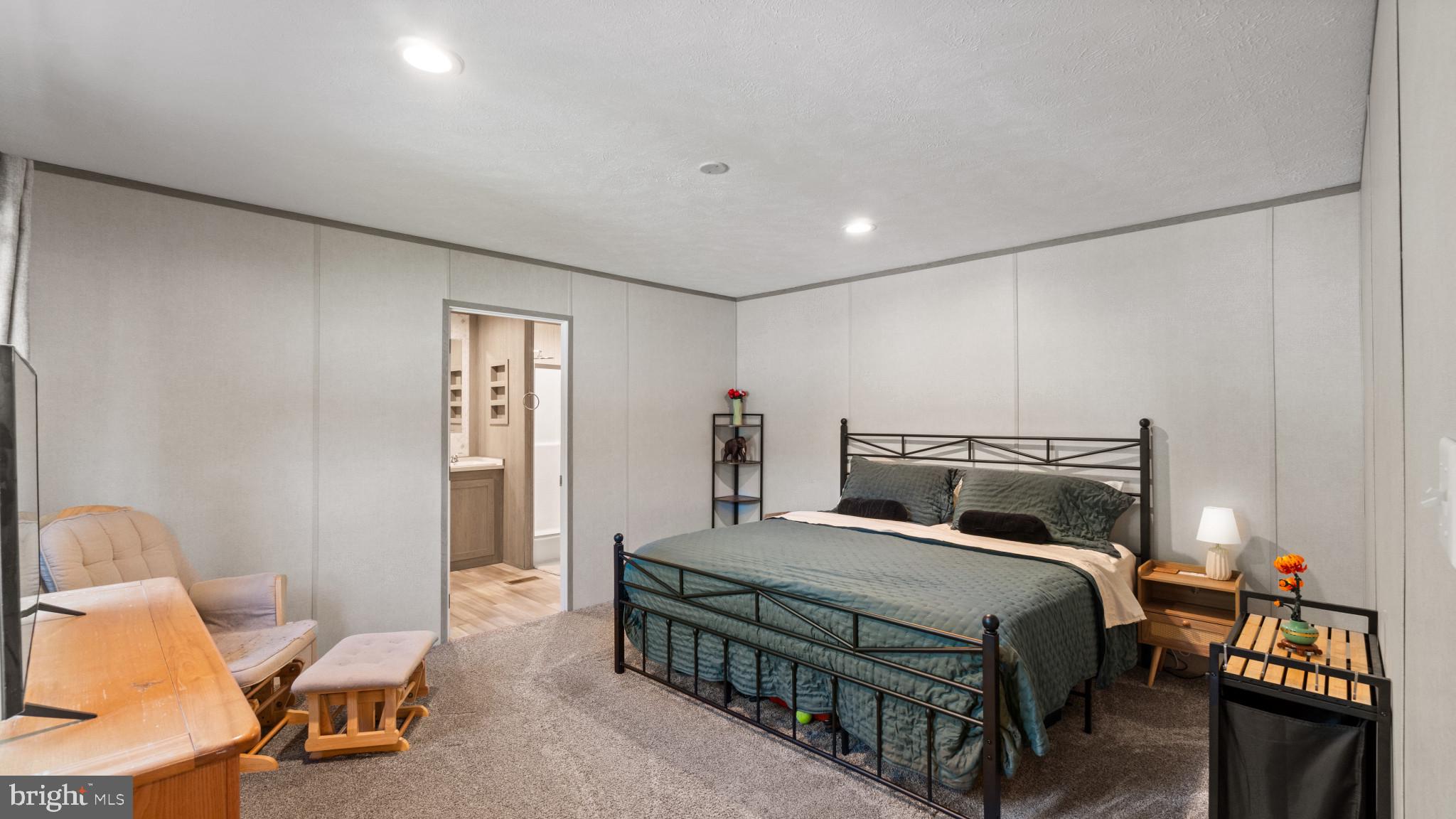 HARFORD VILLAGE - Residential