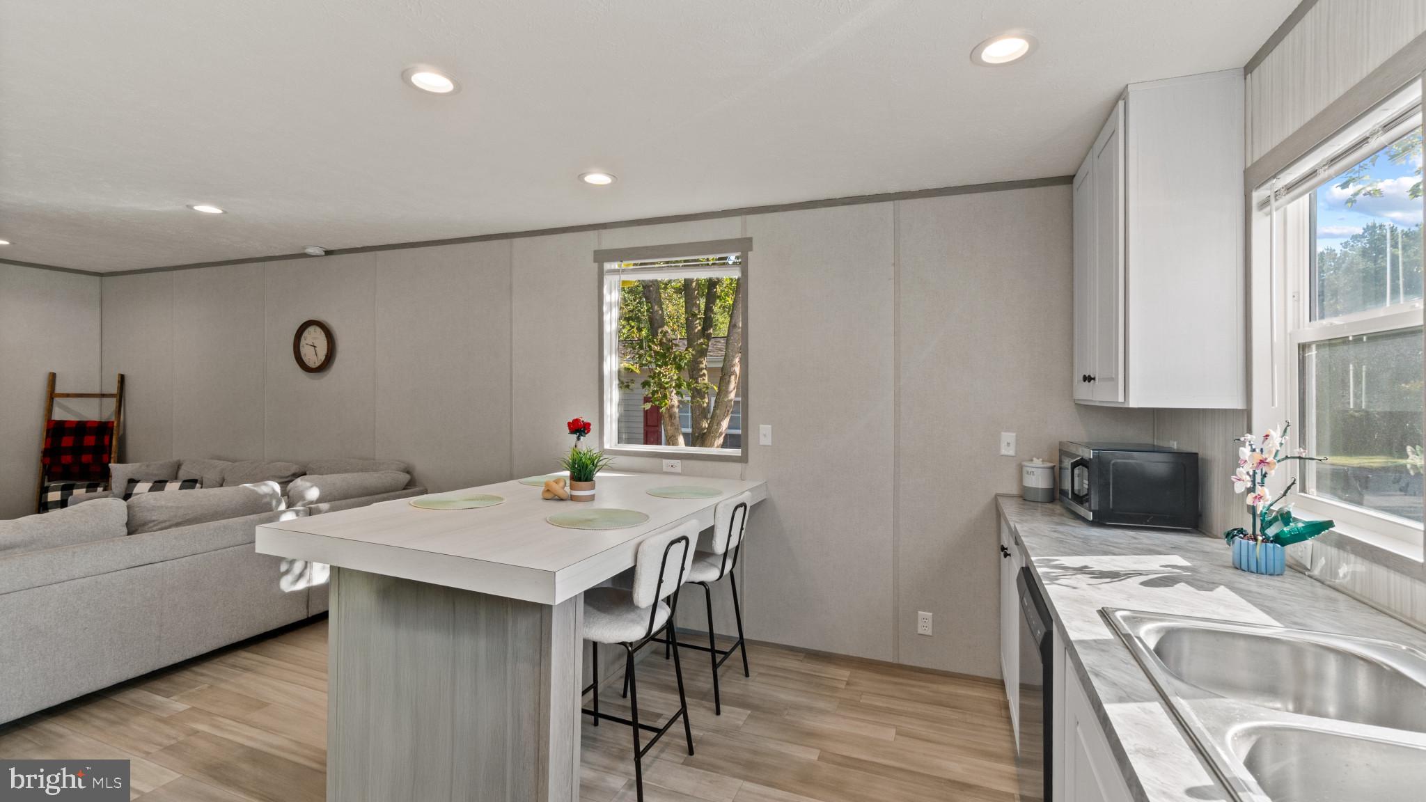 HARFORD VILLAGE - Residential